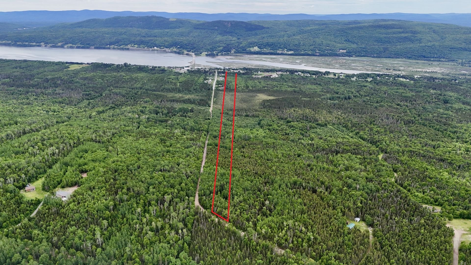 MLS: 15722610