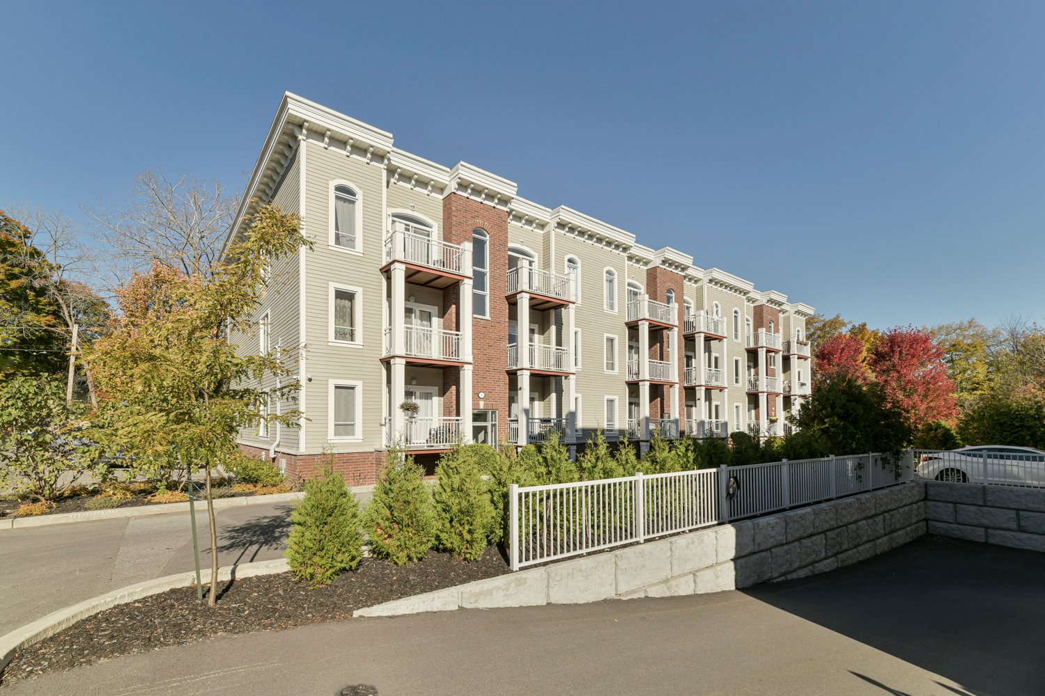 MLS: 12505085