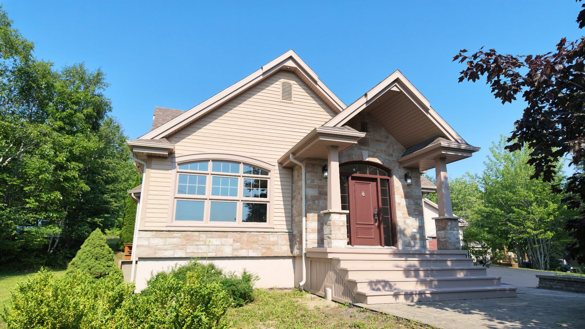 MLS: 18255424
