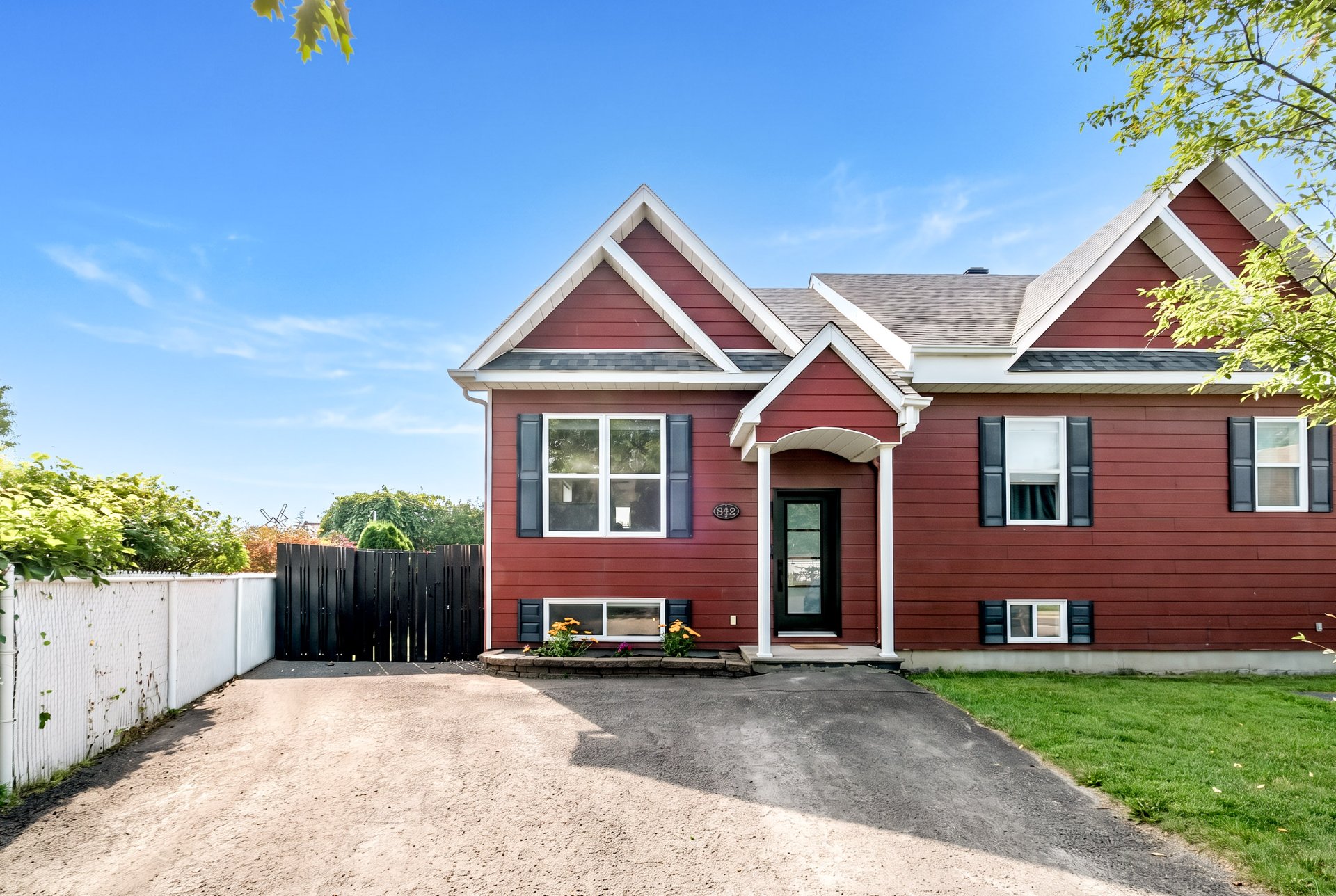 MLS: 13635076