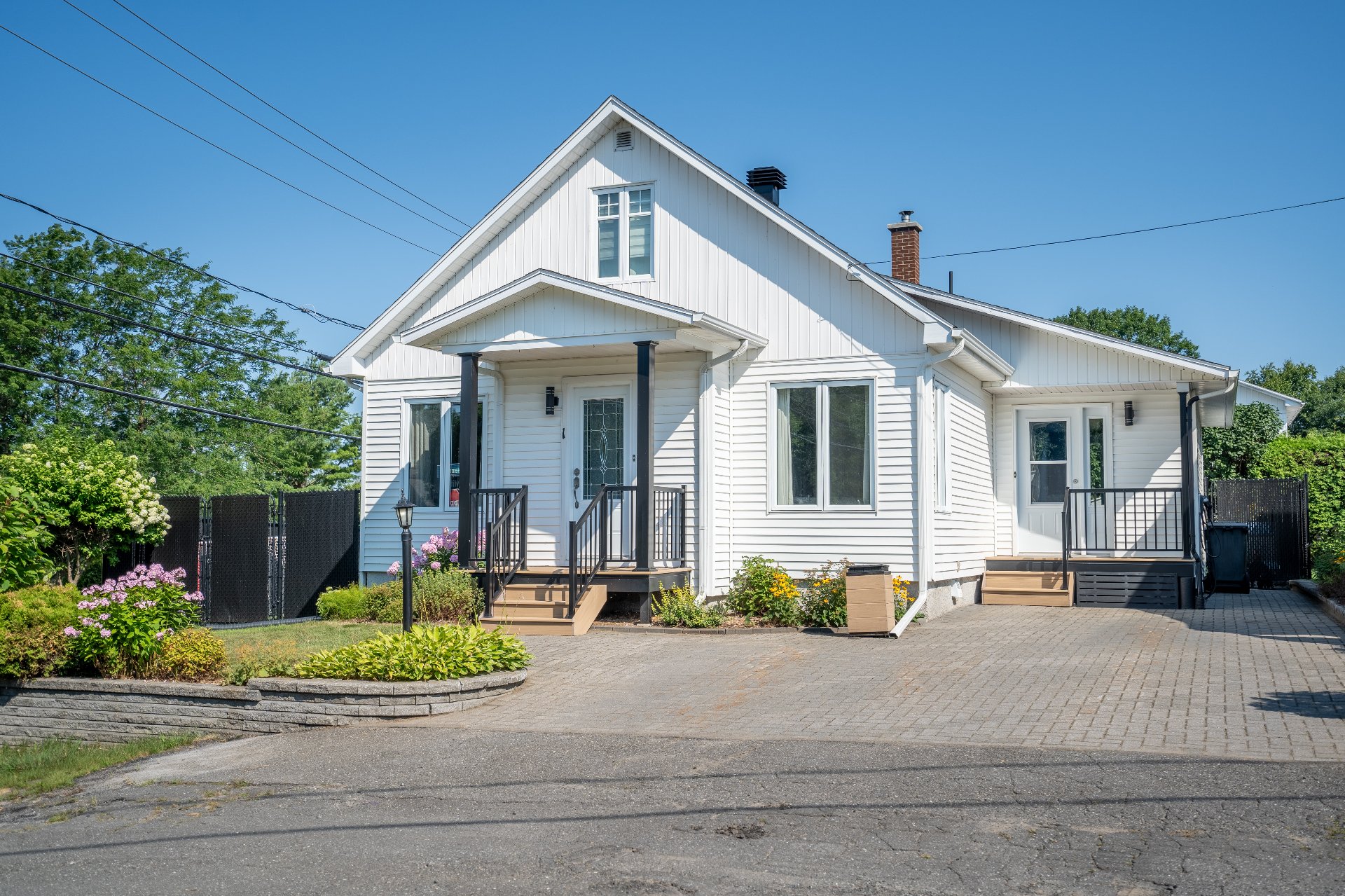 MLS: 19000578