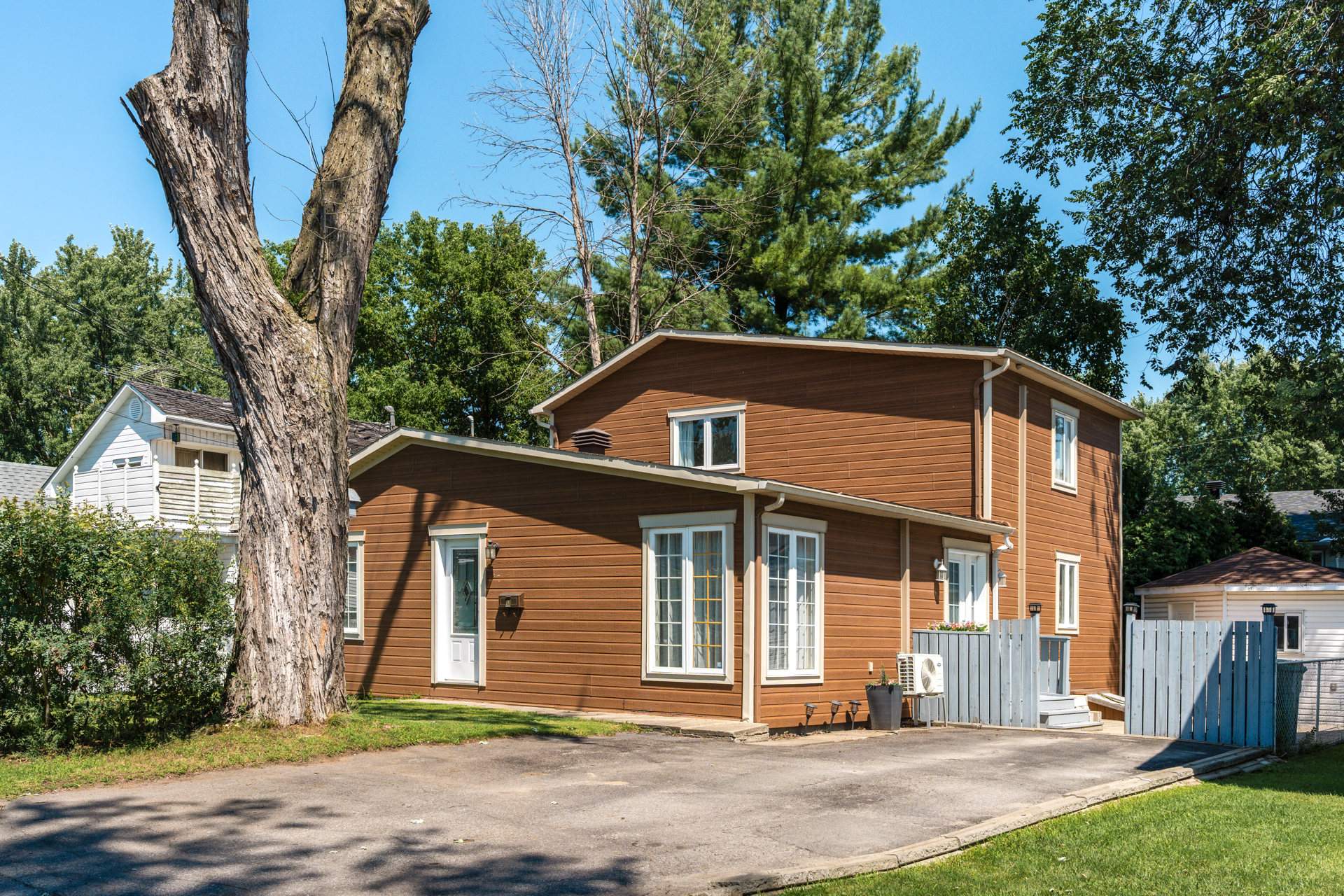 MLS: 12404825