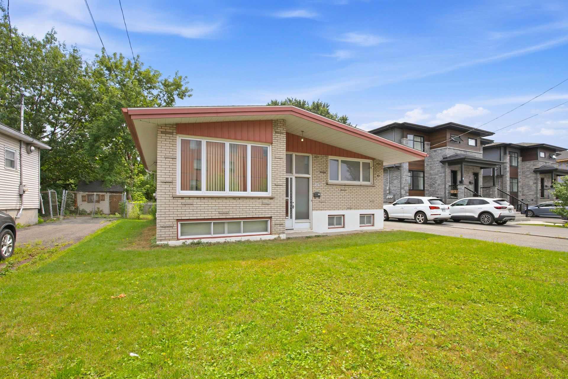 MLS: 24052463