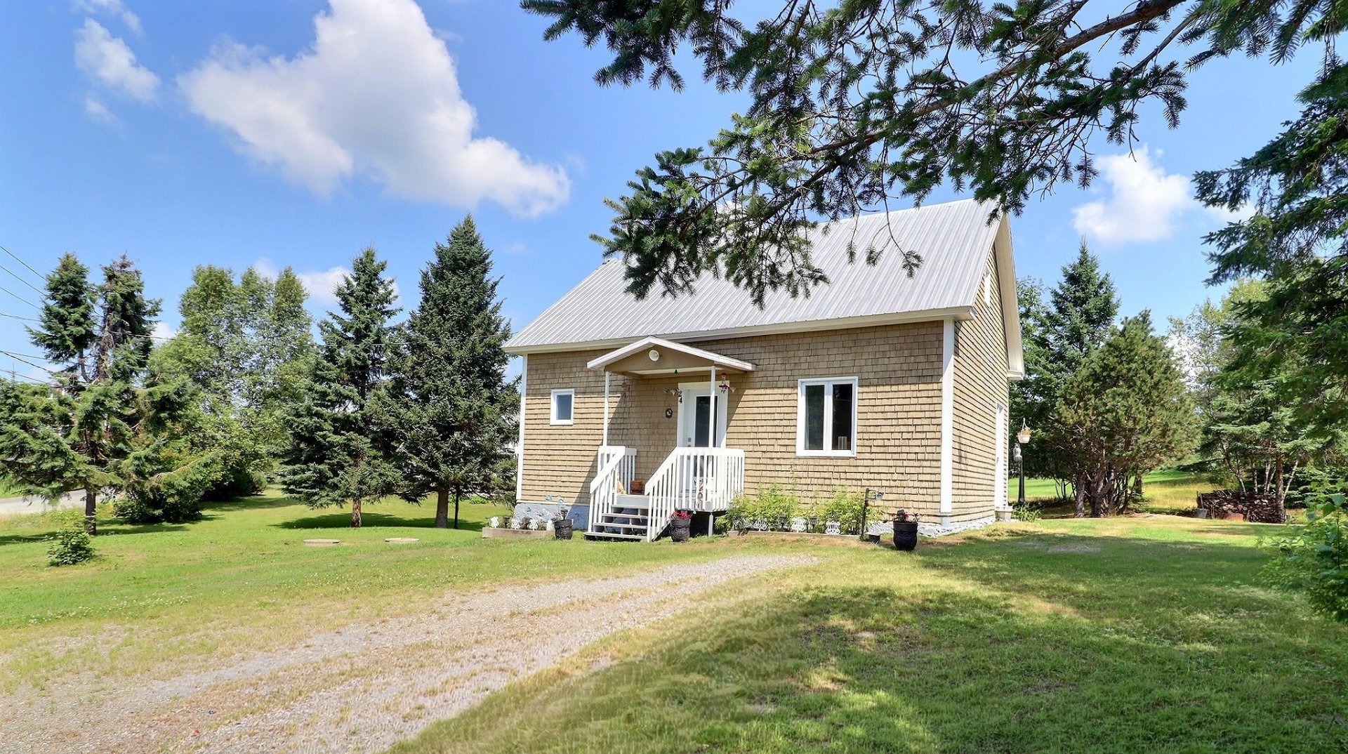 MLS: 18795428