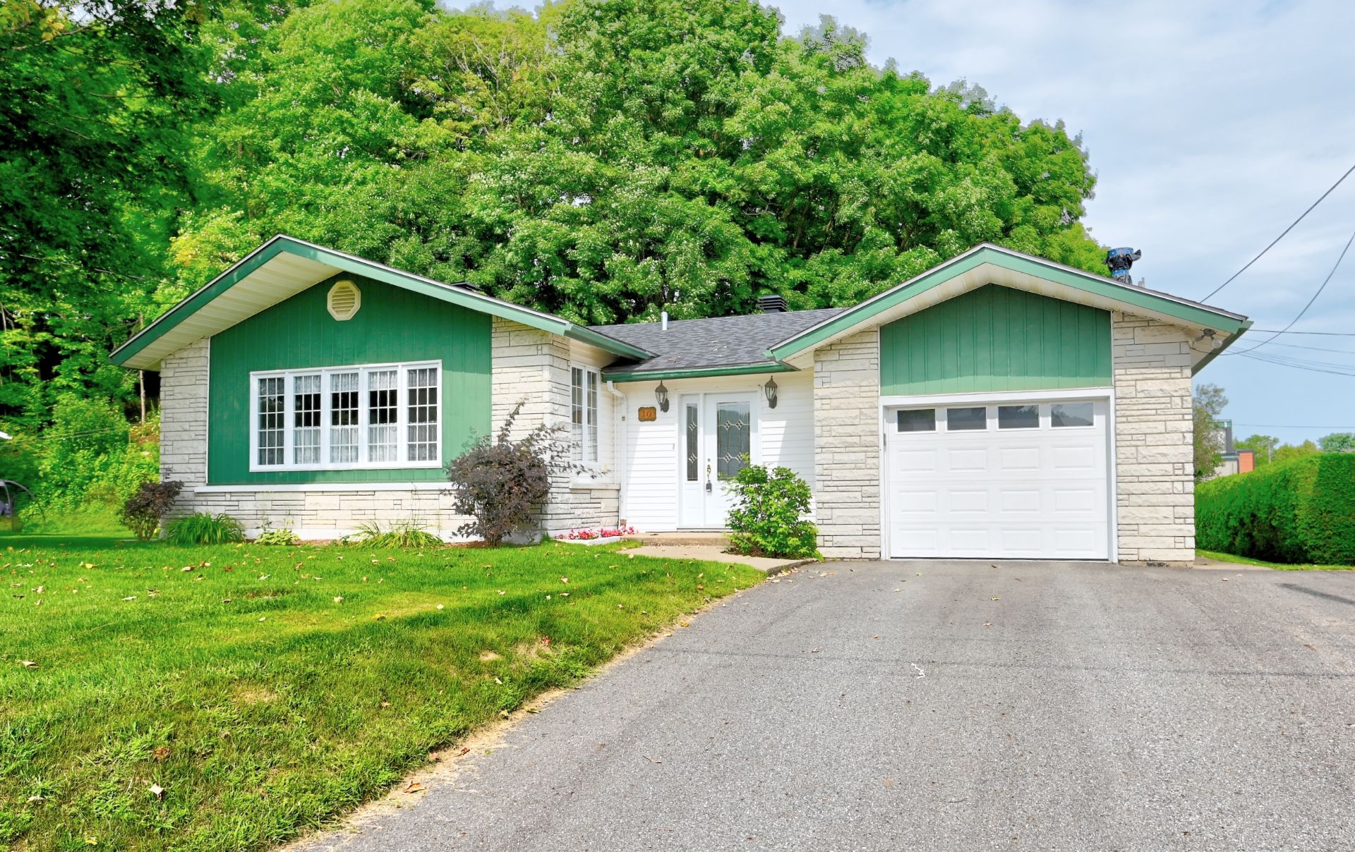 MLS: 17683312