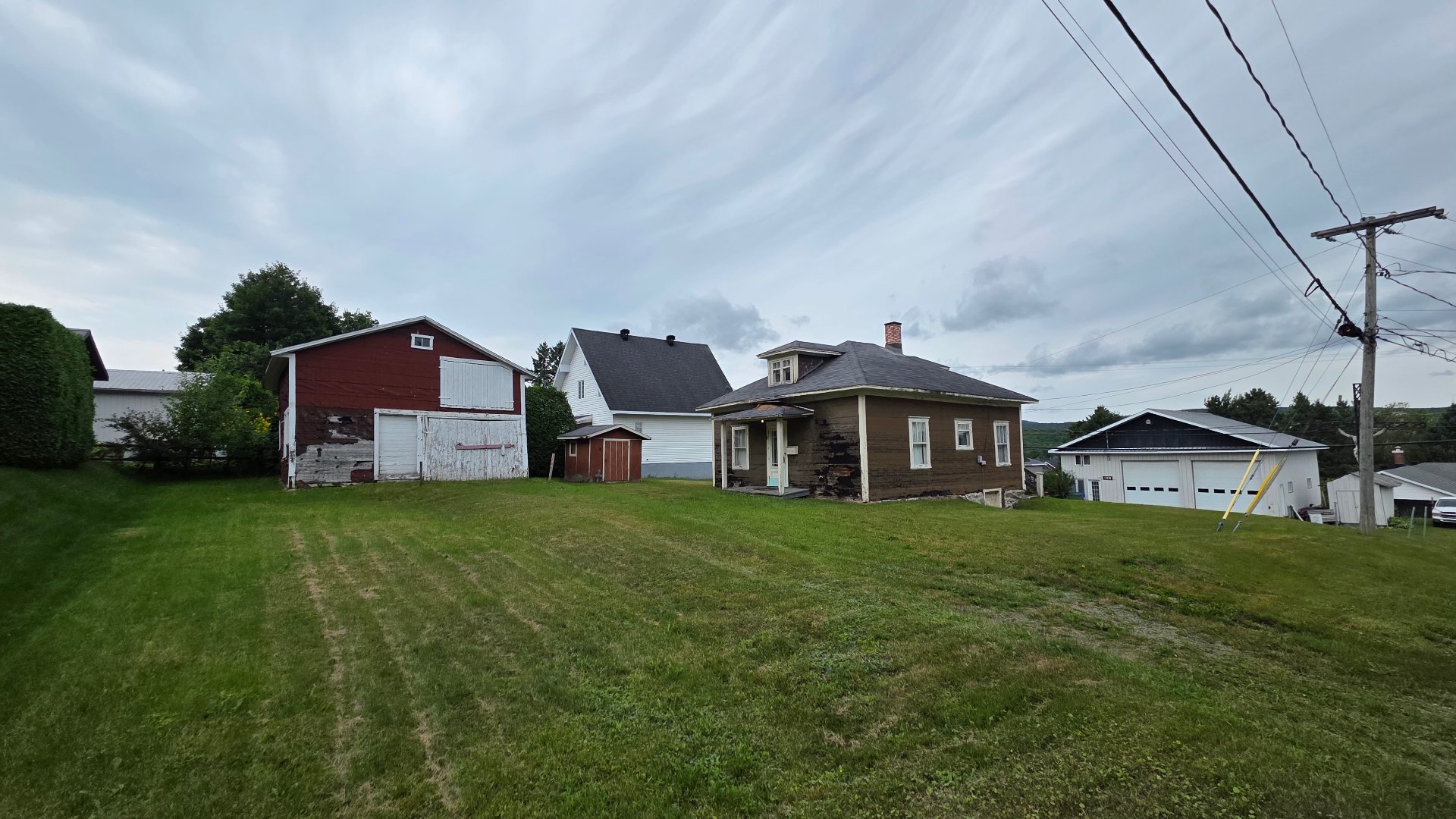 MLS: 24924915