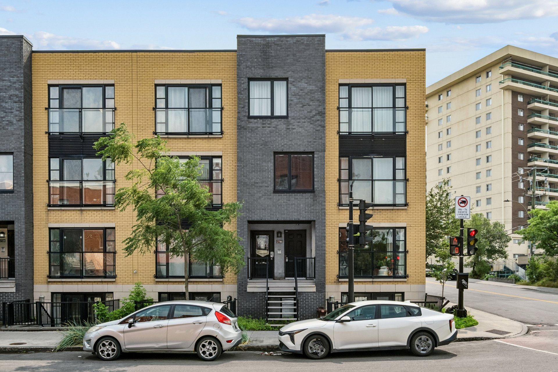 MLS: 21940424