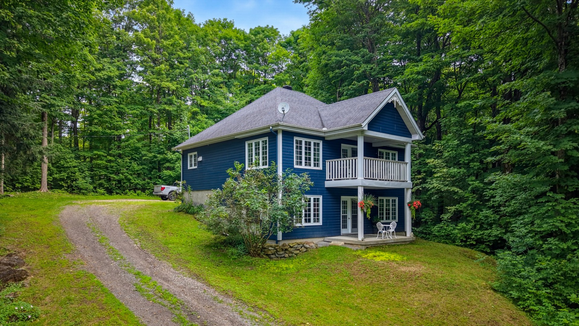 MLS: 26043836