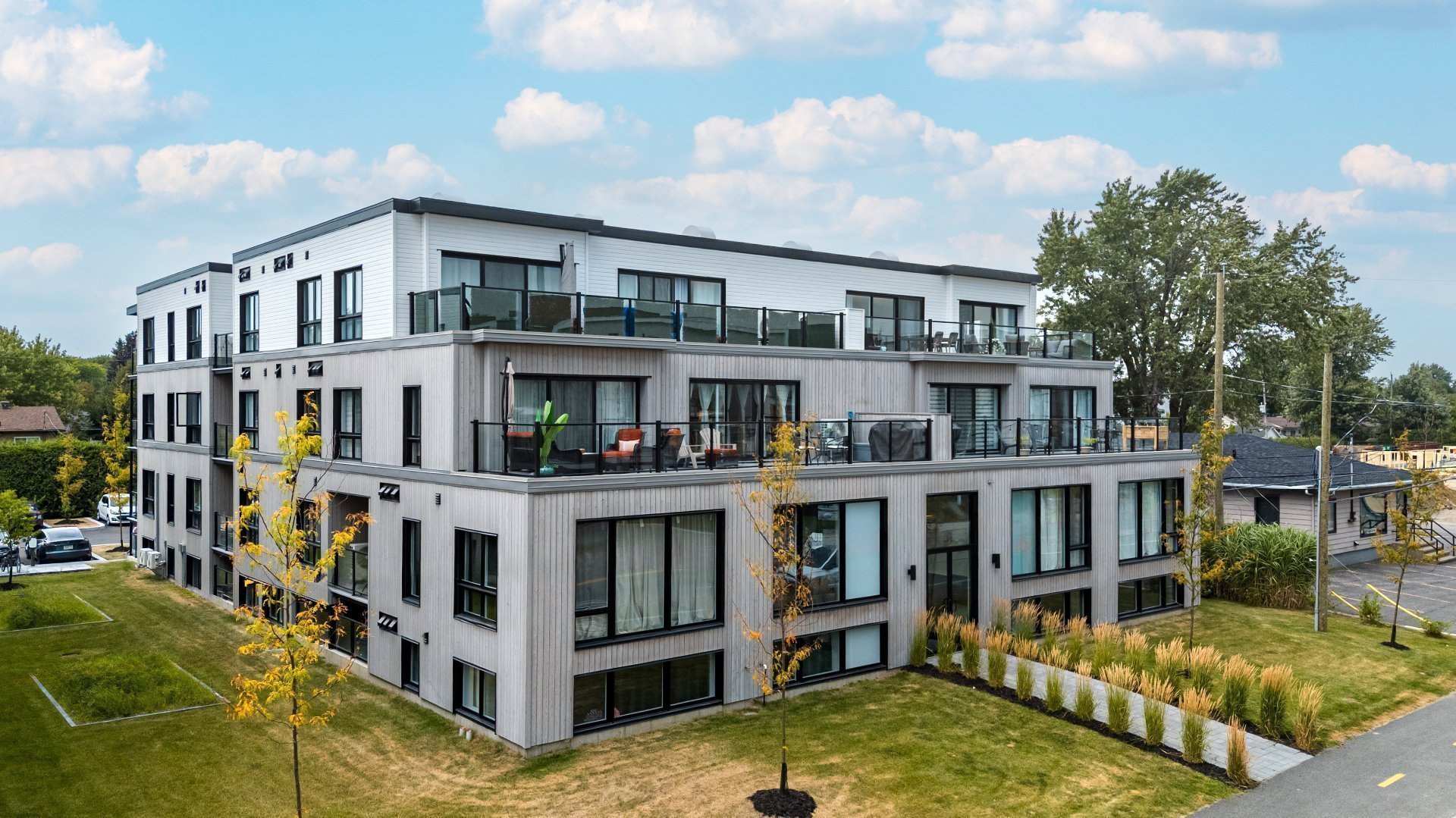 MLS: 28324343