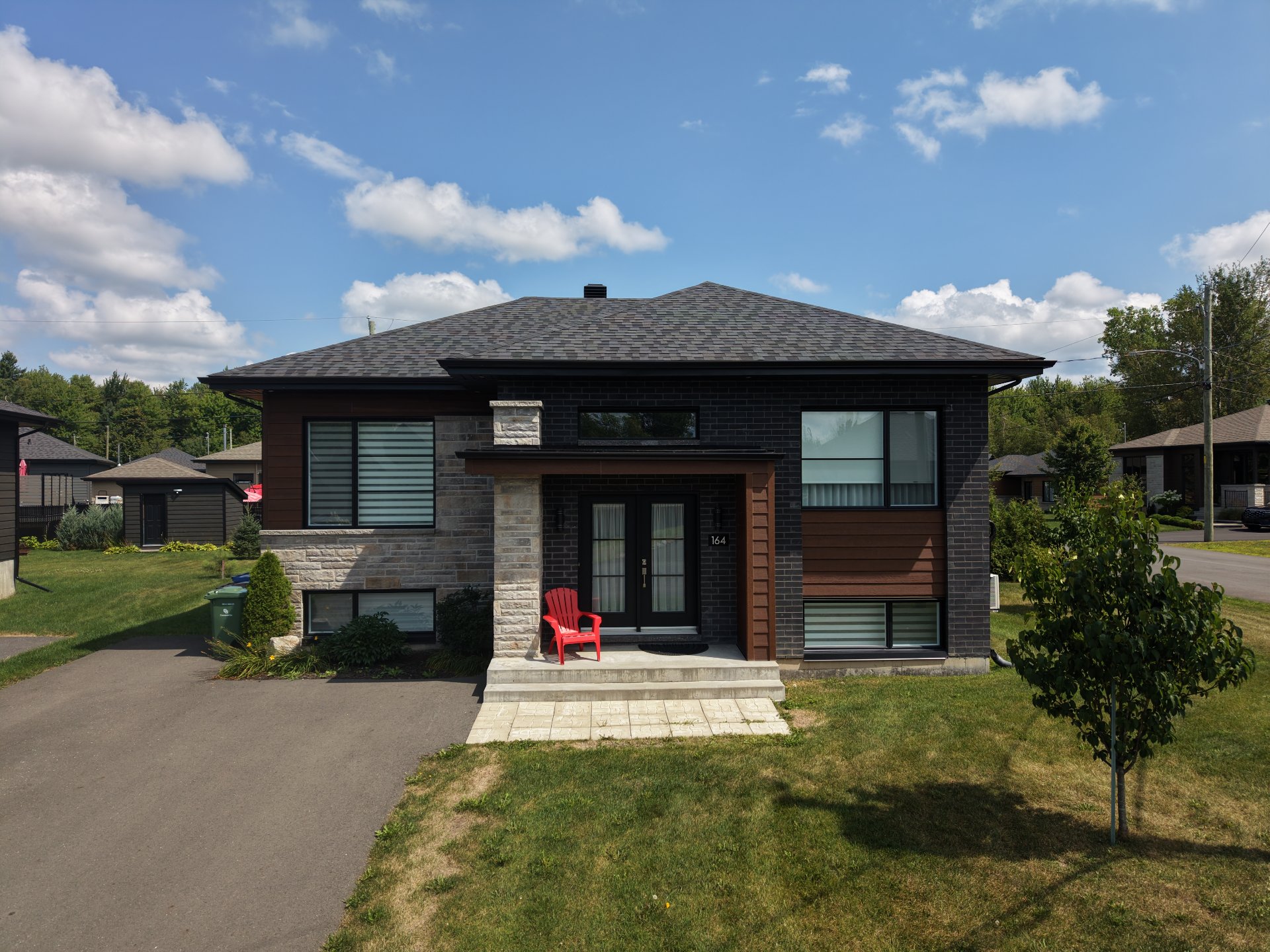 MLS: 16208095