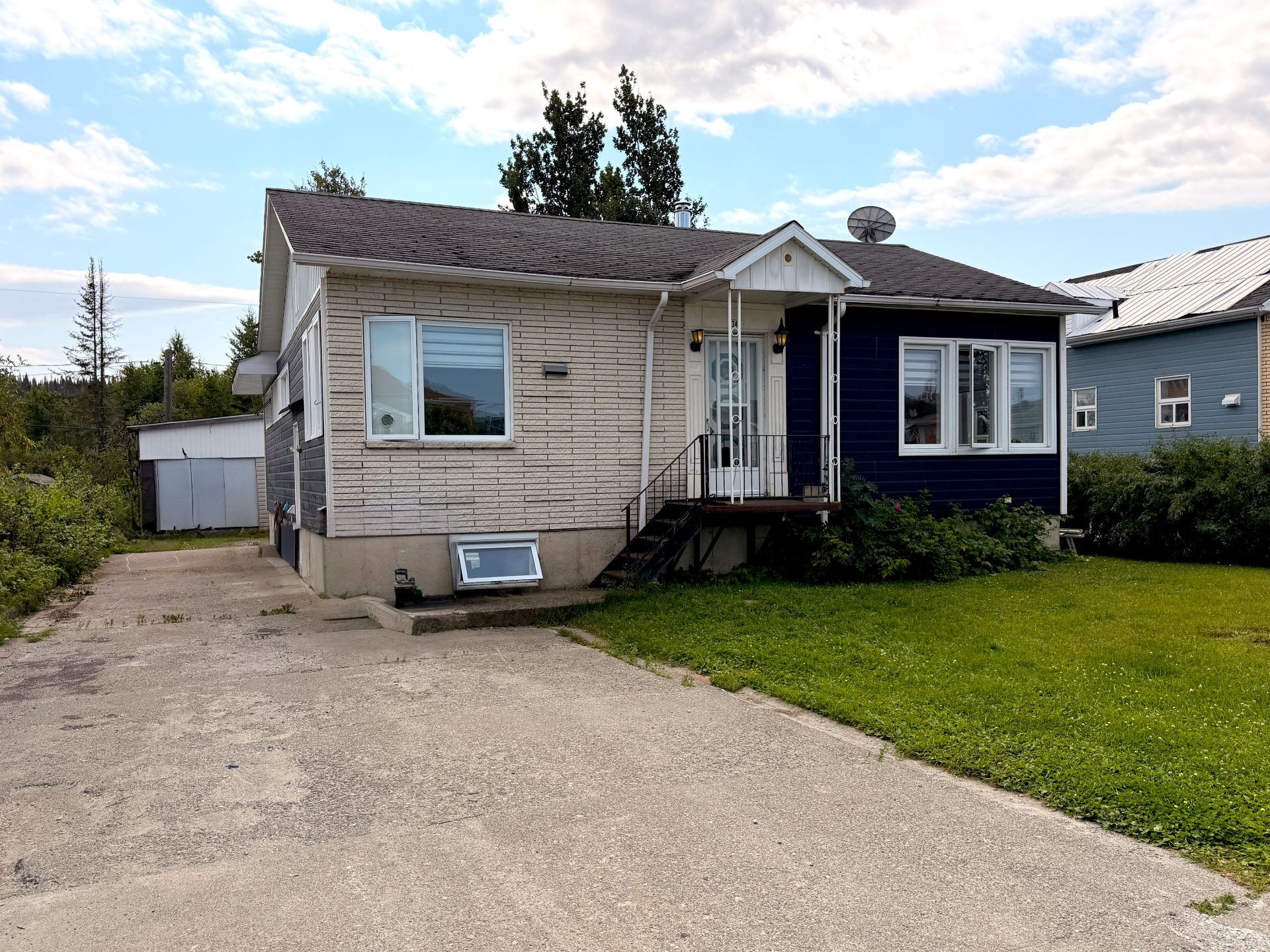 MLS: 22227745