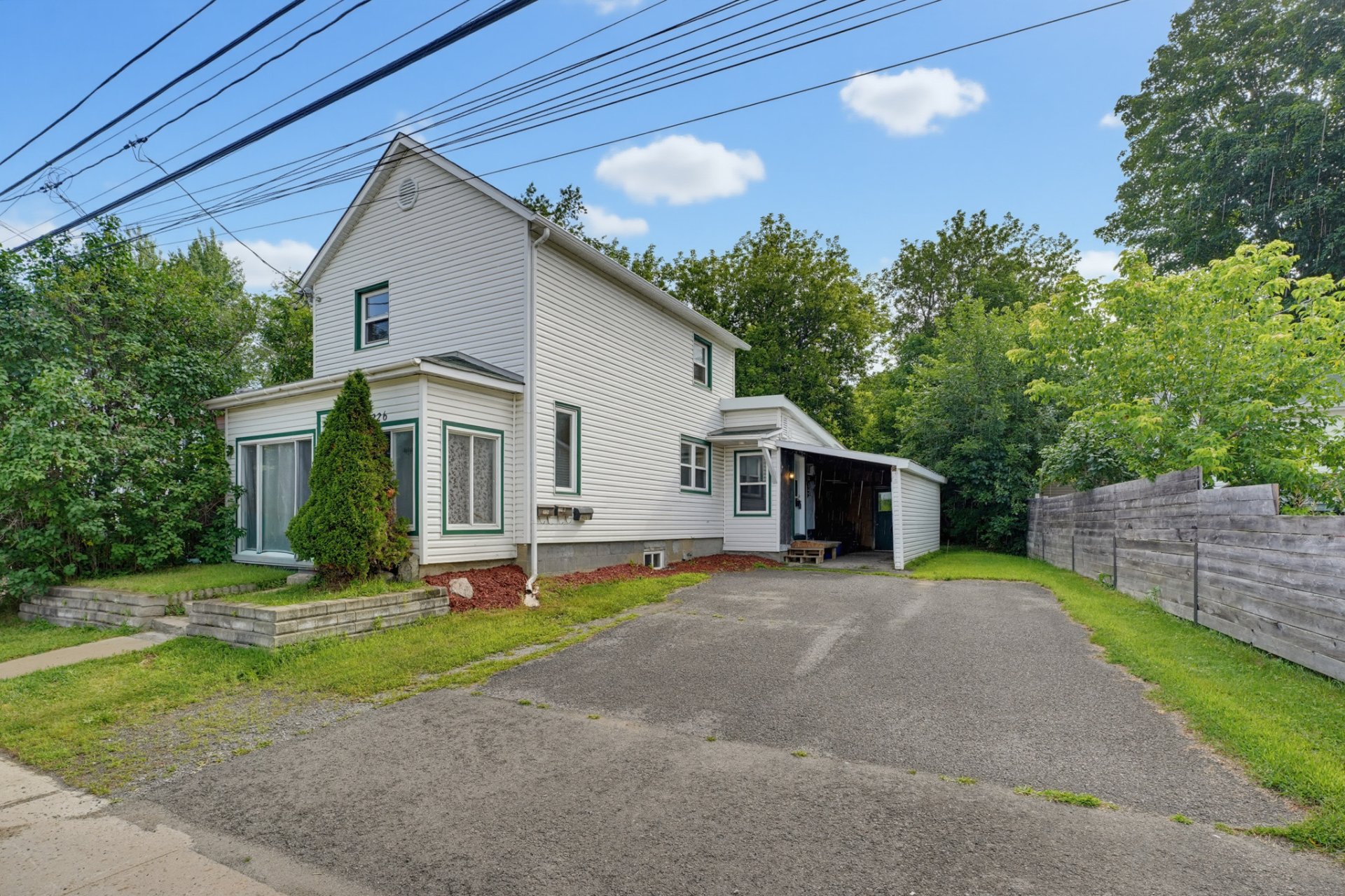 MLS: 24034008