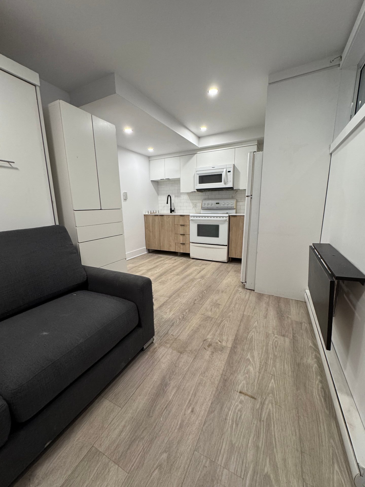 MLS: 28962438