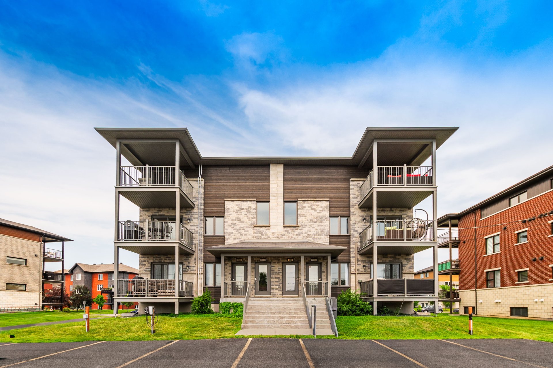 MLS: 28495689