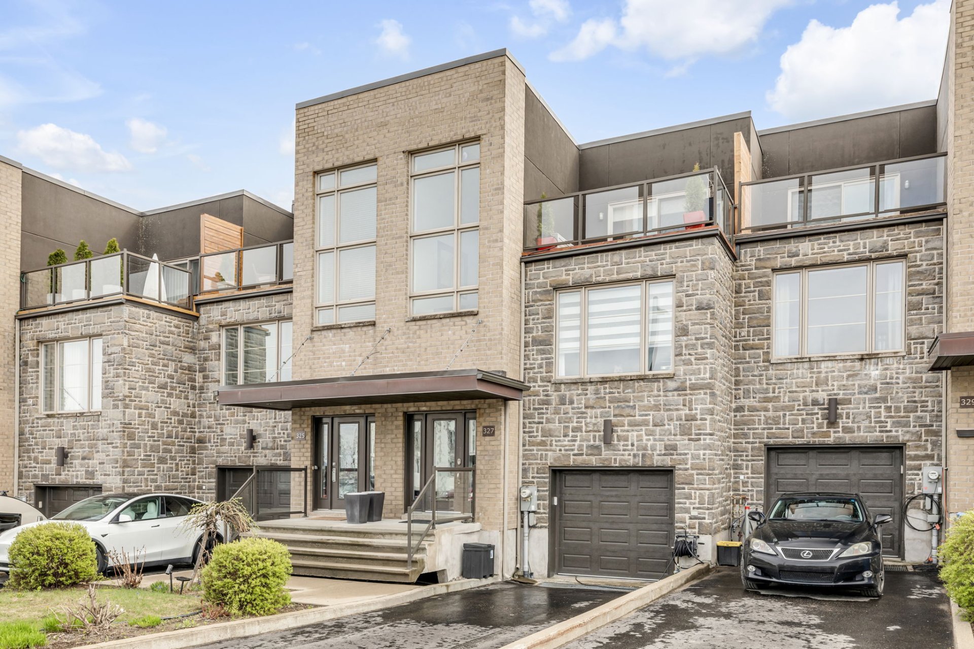 MLS: 21990492