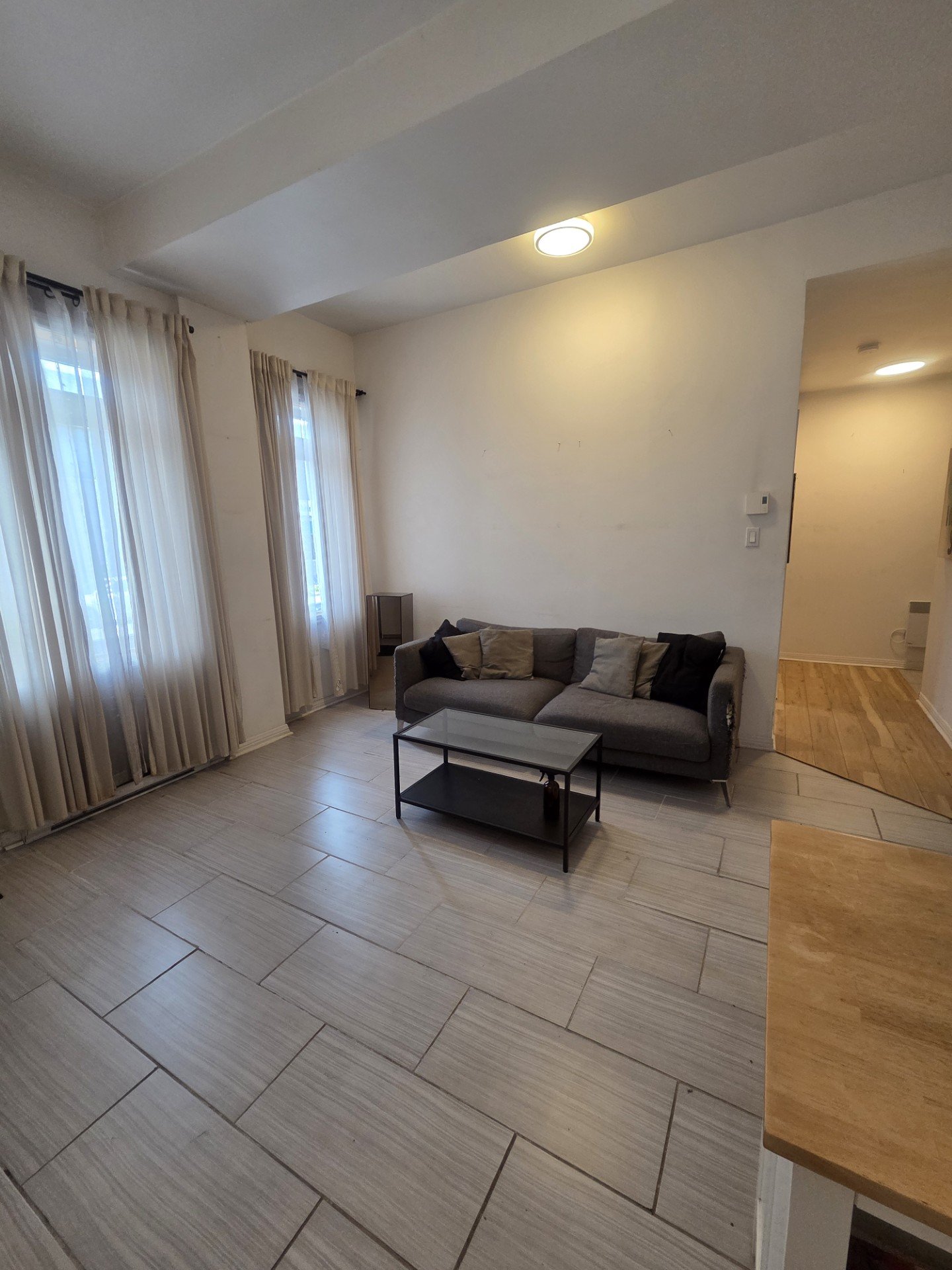 MLS: 23063306