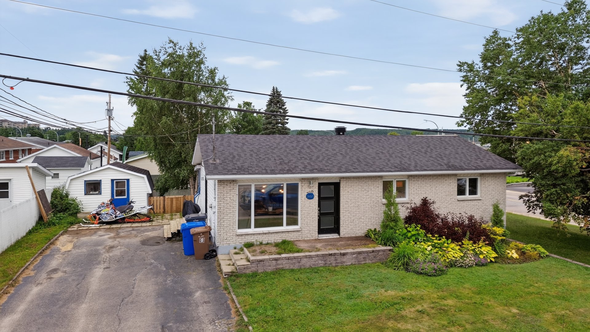 MLS: 22147932