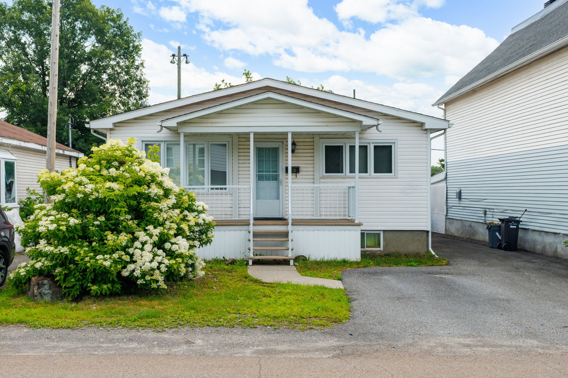 MLS: 17076894