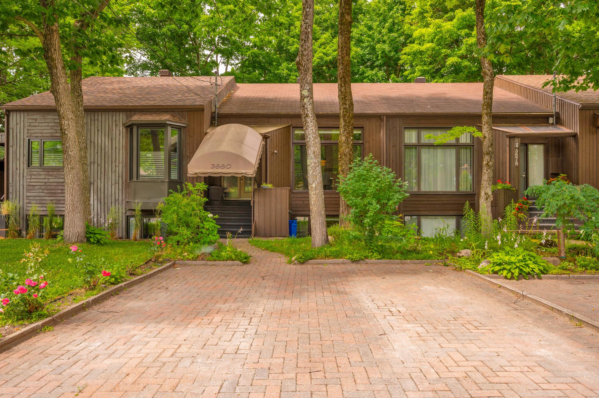 MLS: 28050295