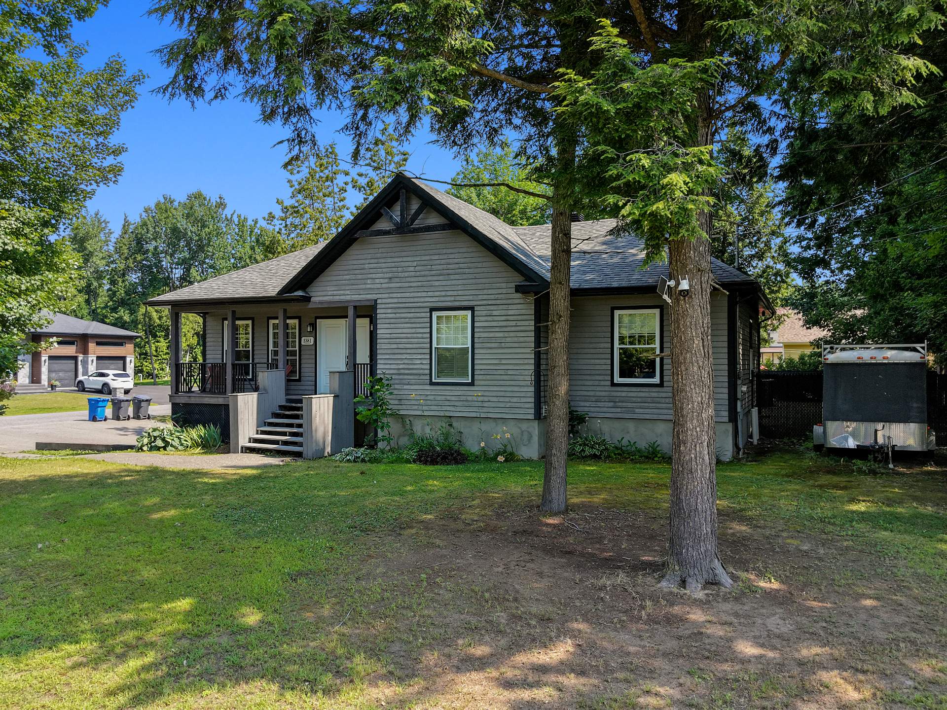 MLS: 28916288