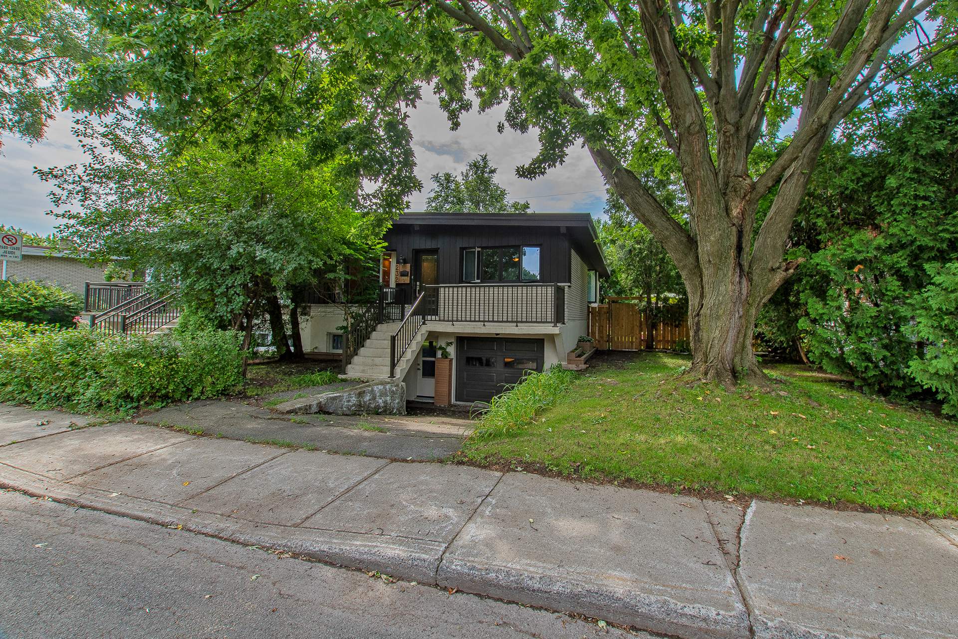 MLS: 25791266