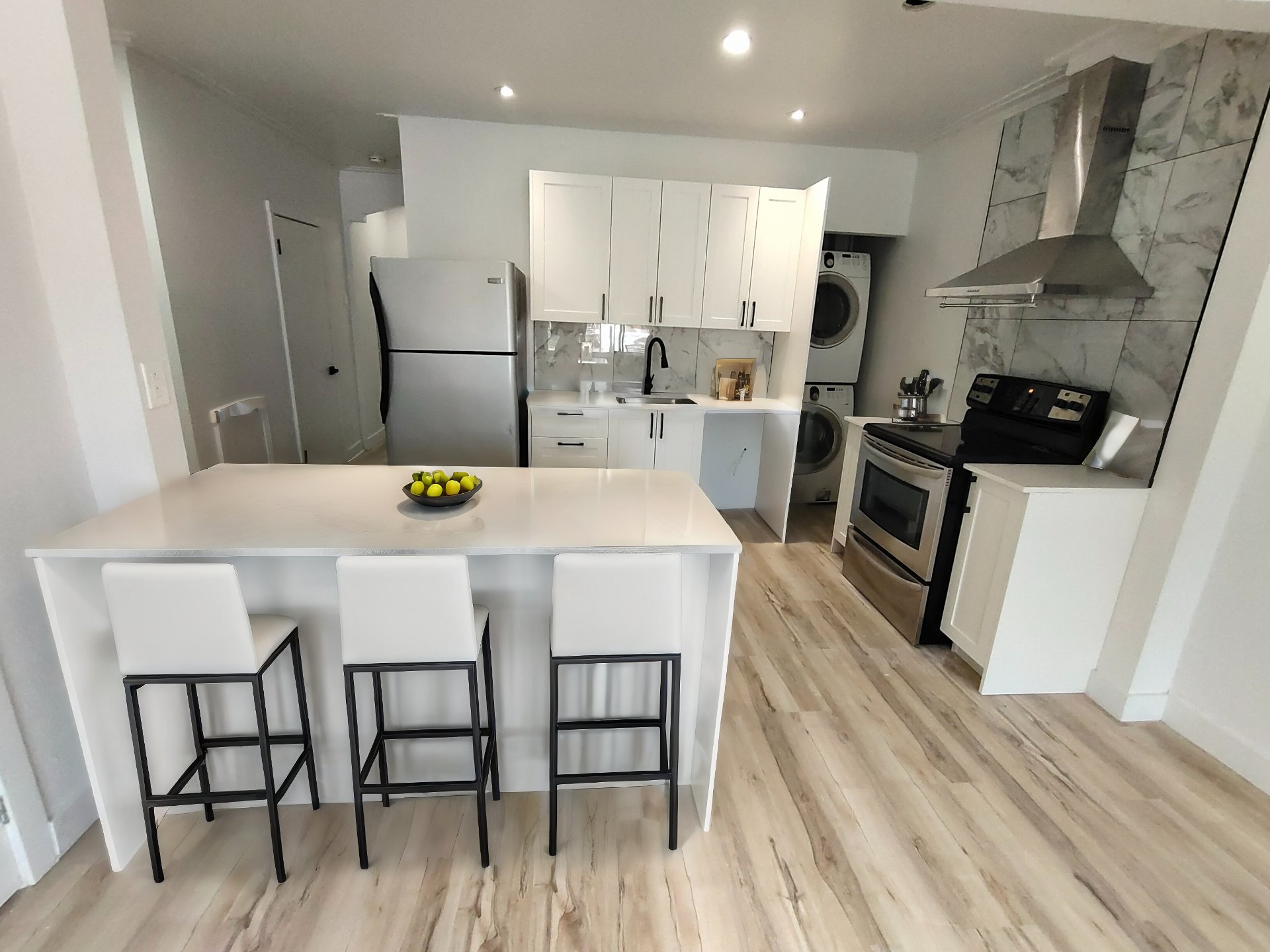 MLS: 21911131