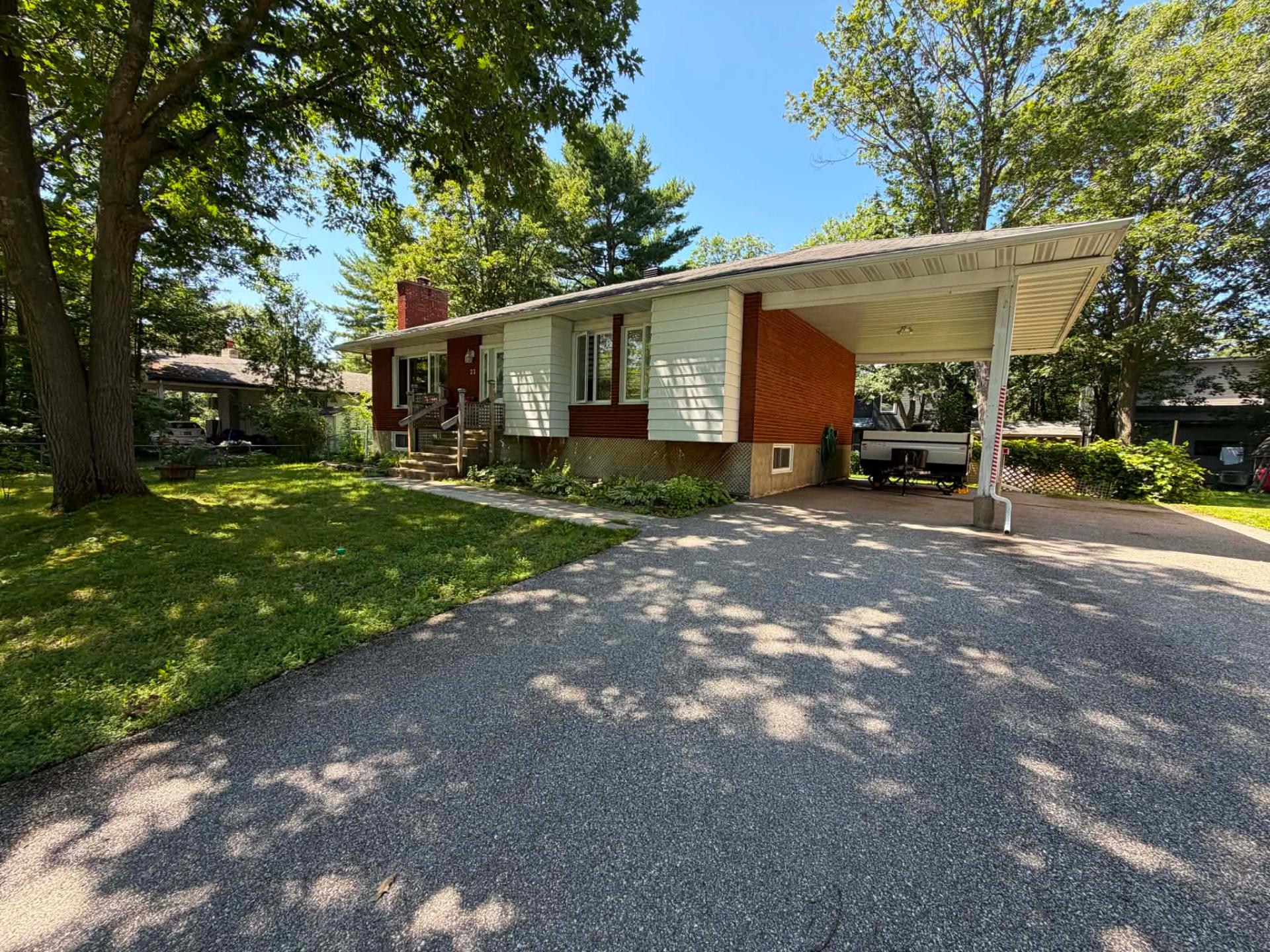 MLS: 18146354
