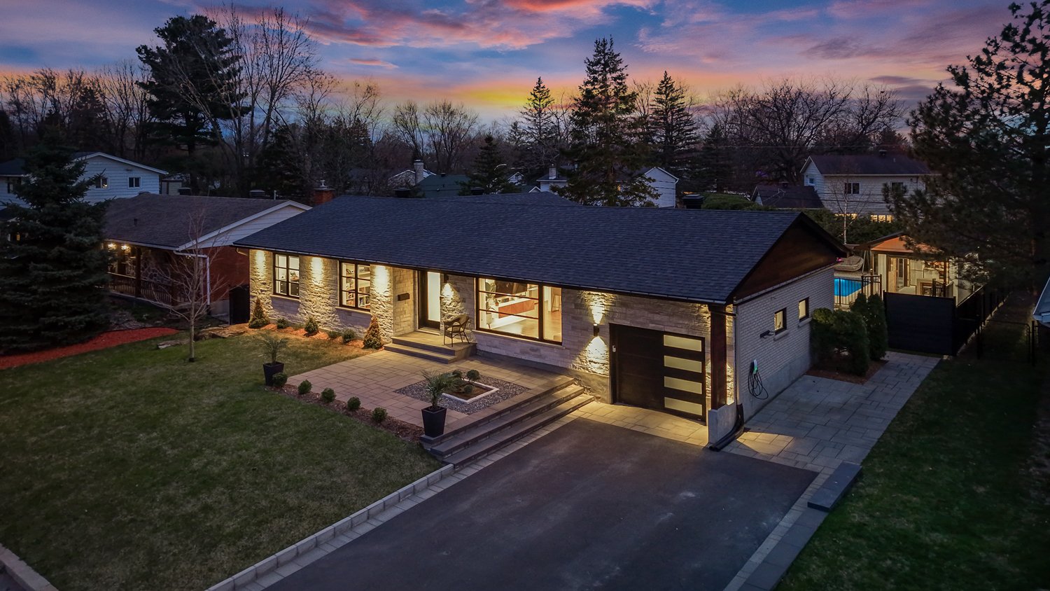 MLS: 25943585