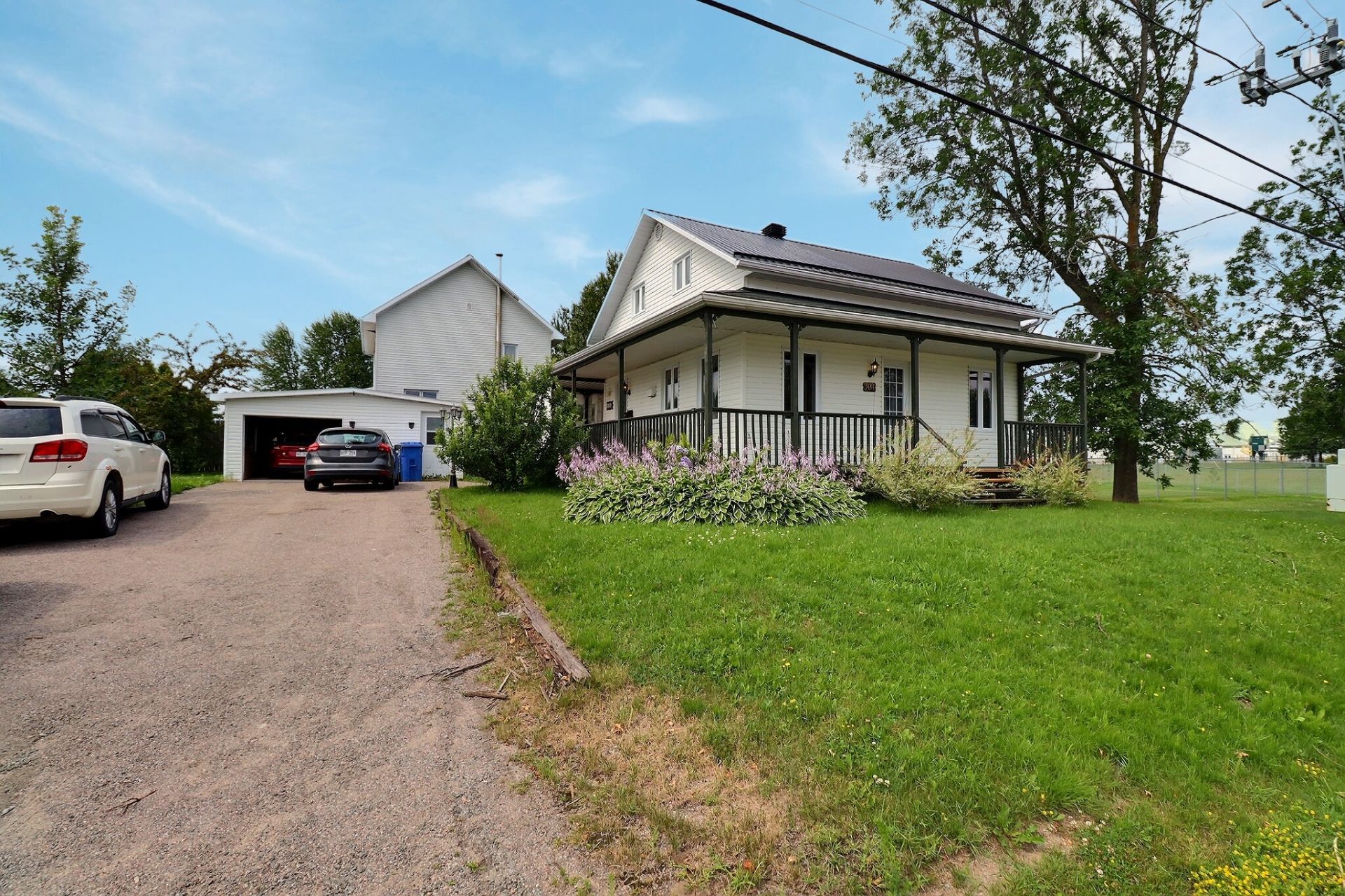 MLS: 24076304