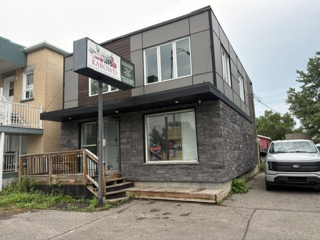 MLS: 24581354