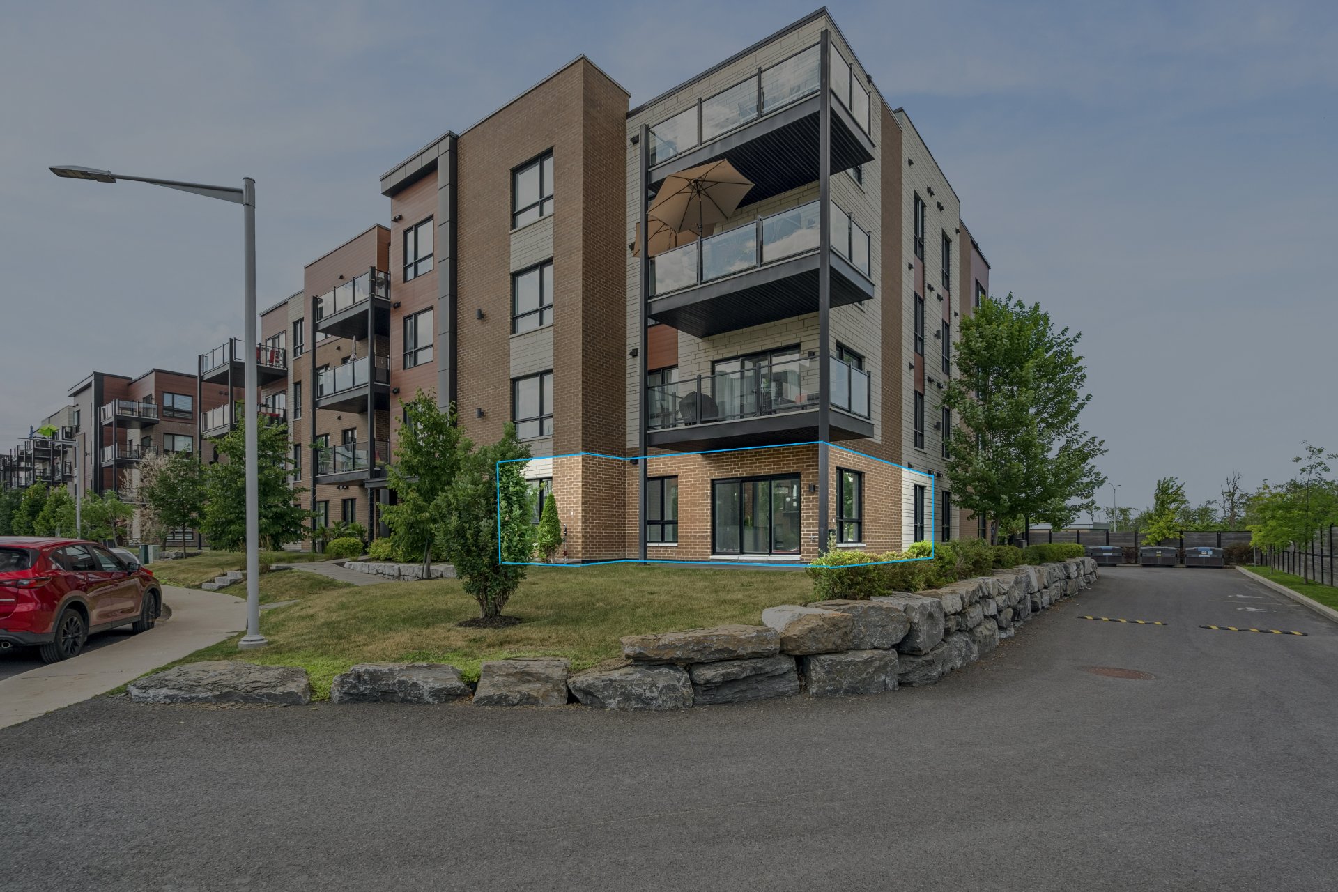 MLS: 21580160