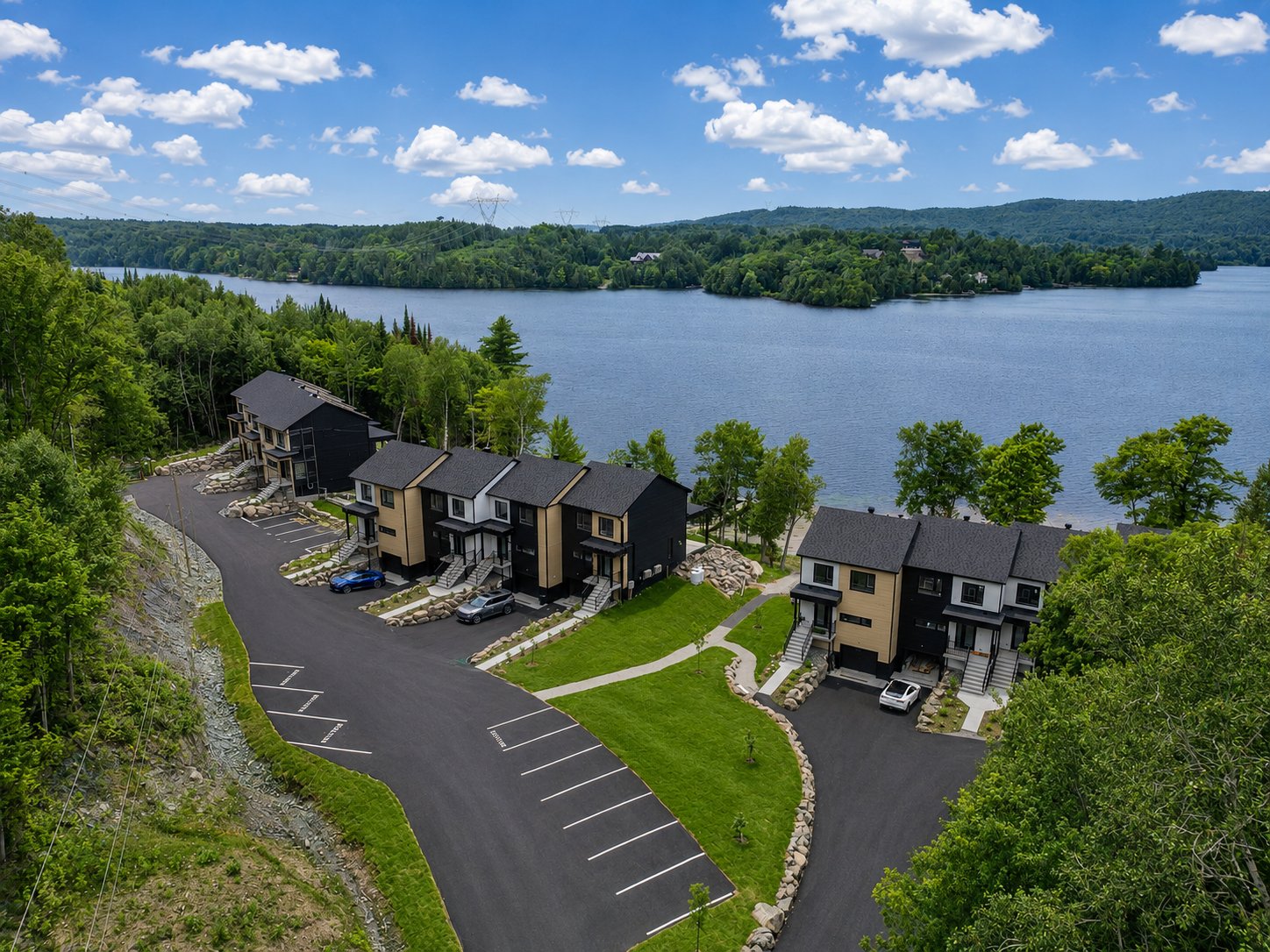 MLS: 17880696