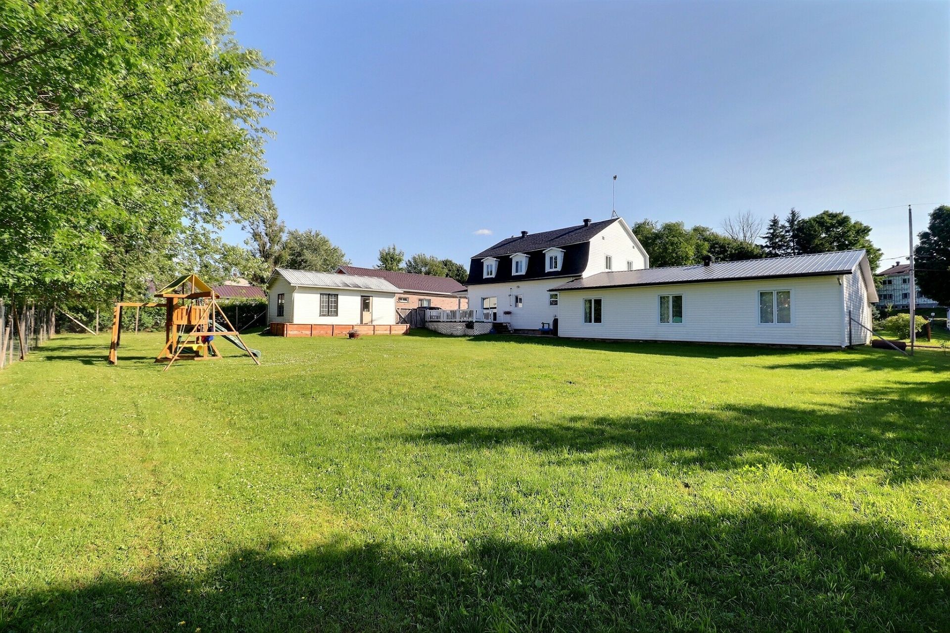 MLS: 27247586