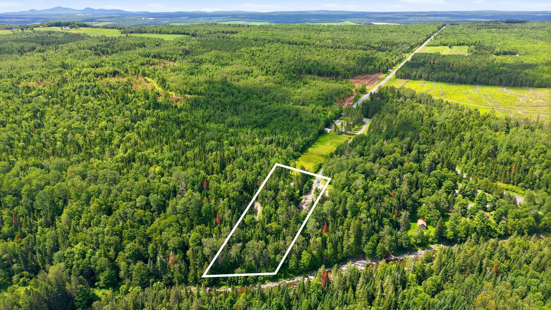 MLS: 28898953