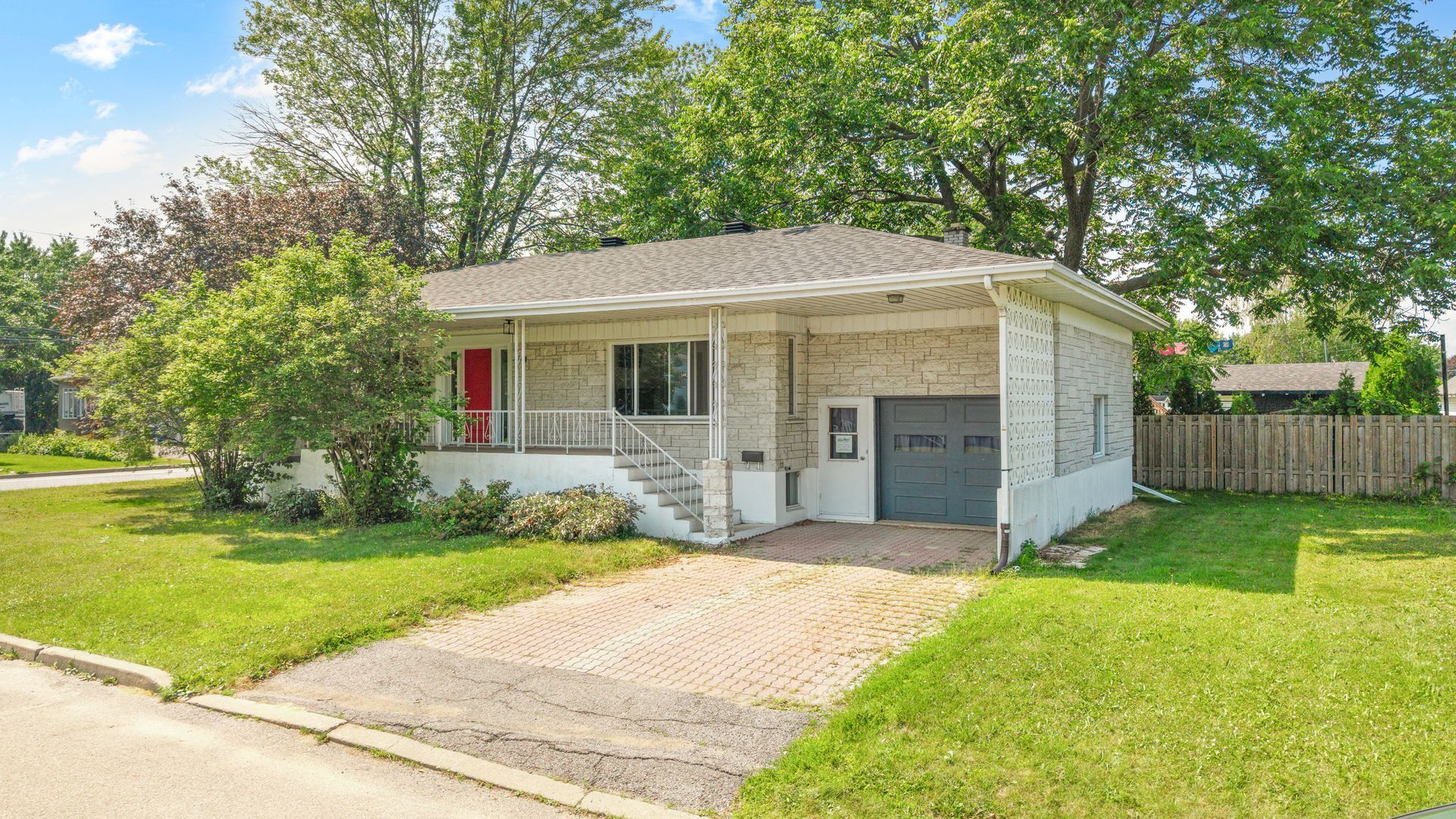 MLS: 21058701