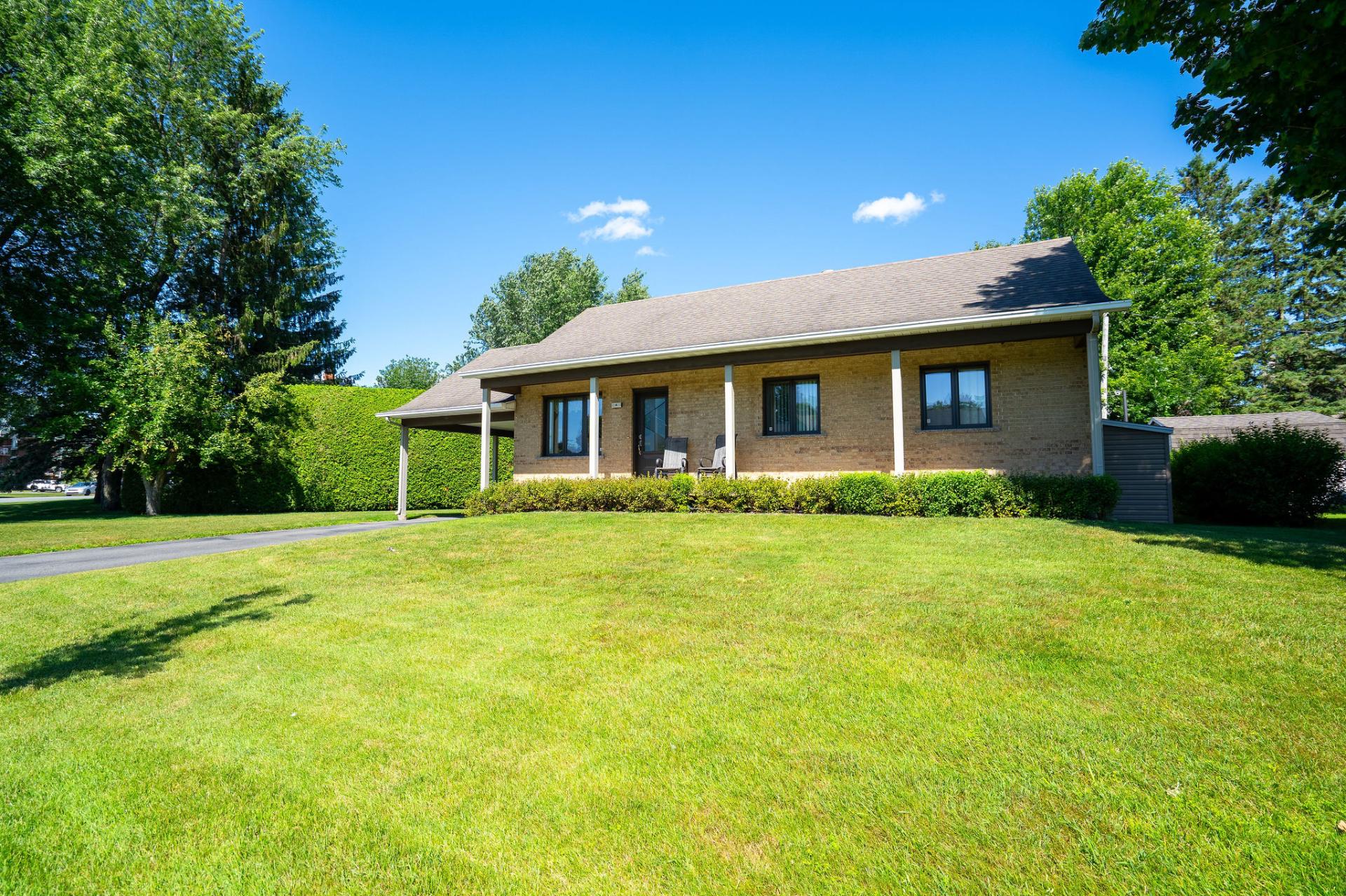 MLS: 28064887
