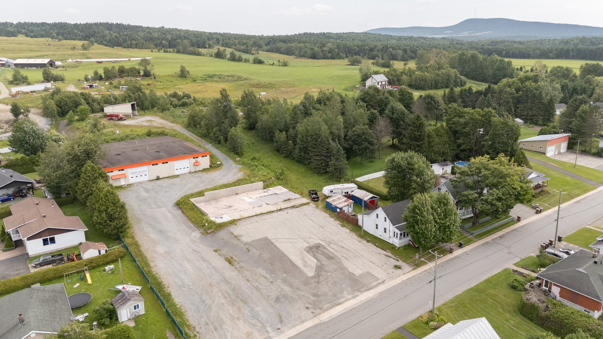 MLS: 26615949
