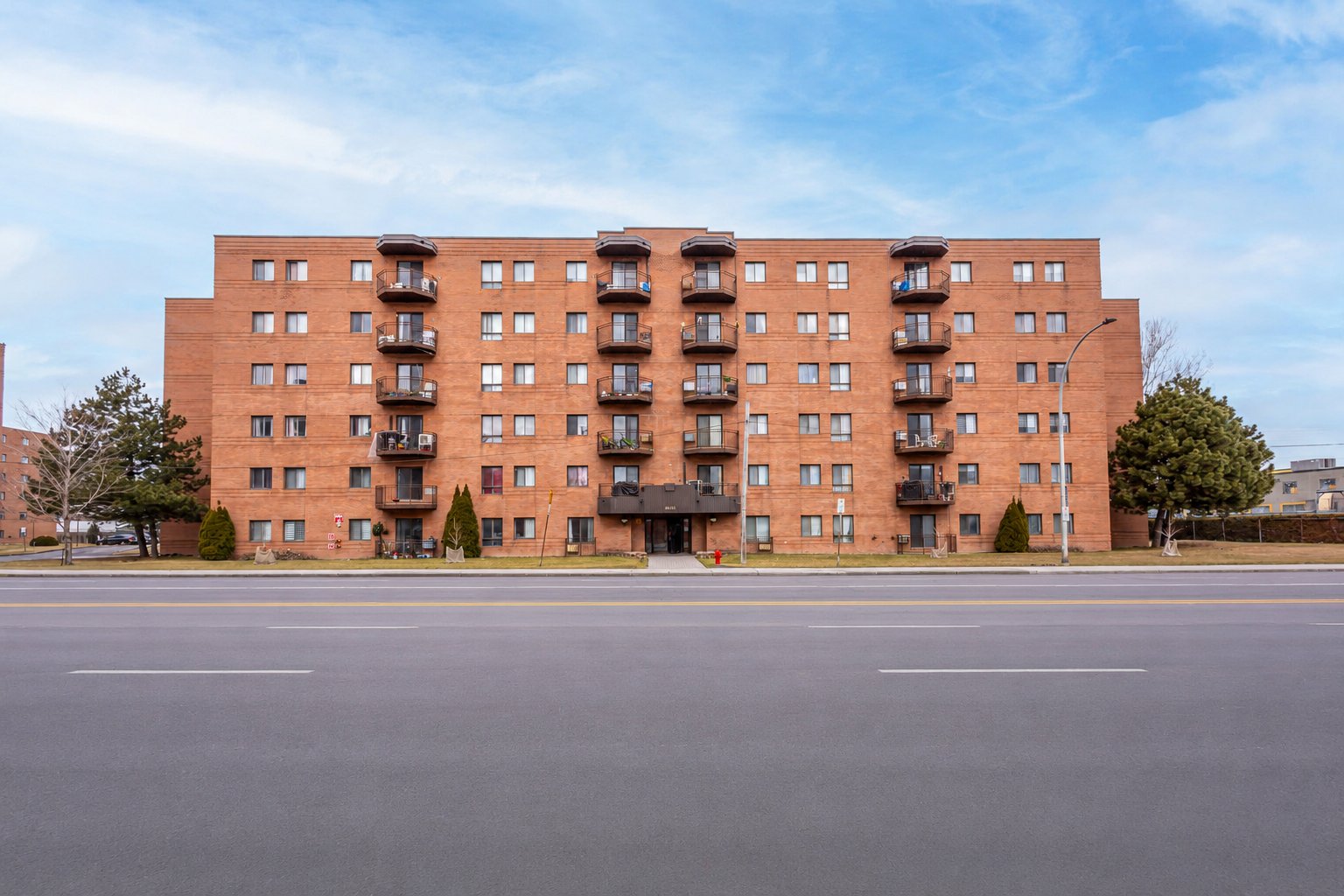 MLS: 26095882