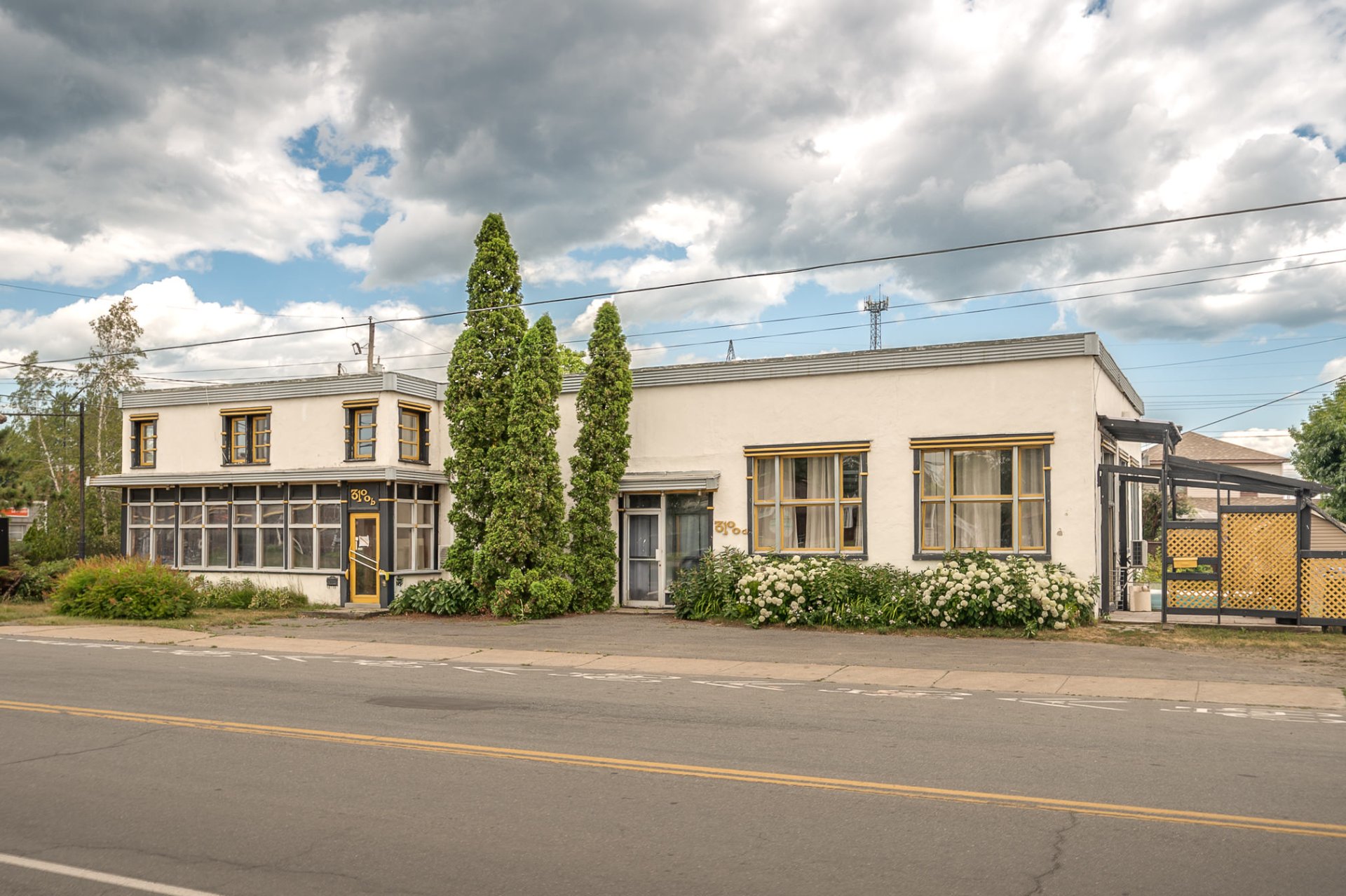 MLS: 24280838