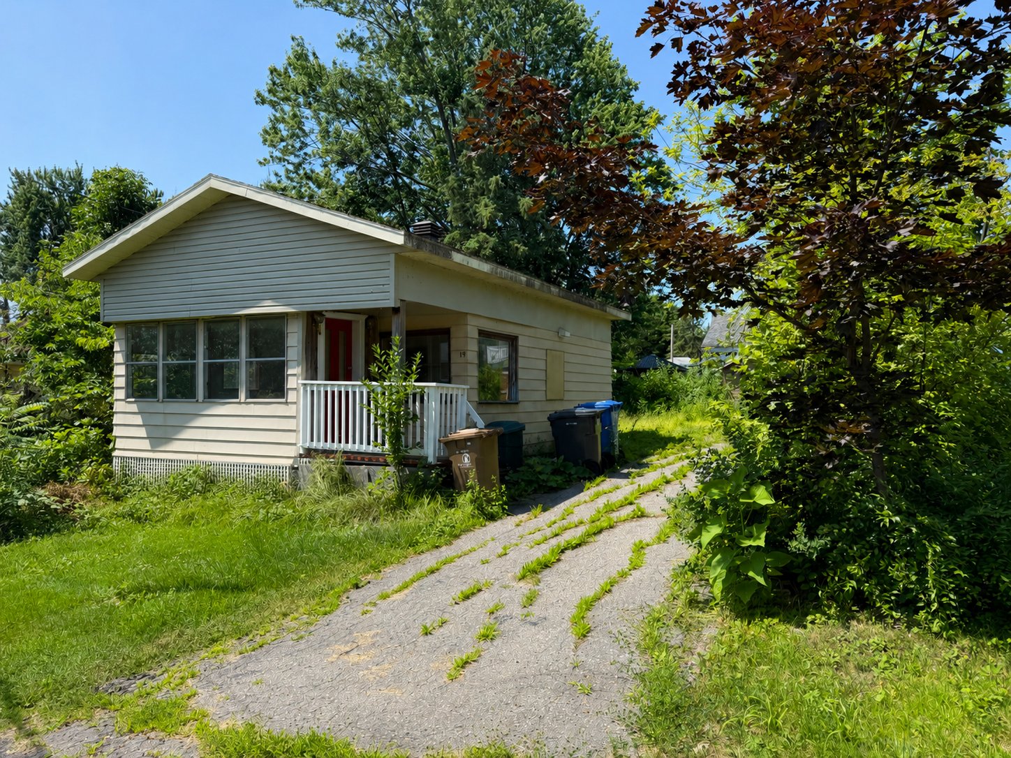 MLS: 21825426