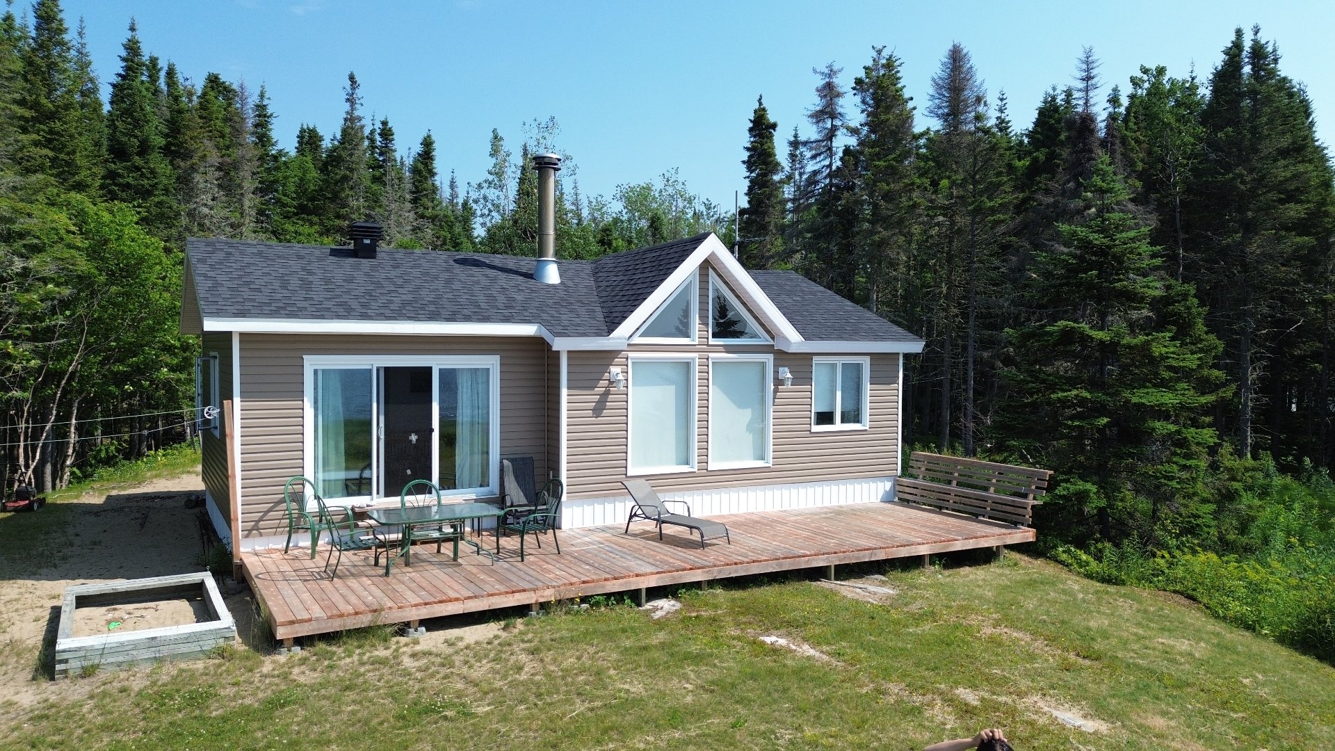 MLS: 25382958