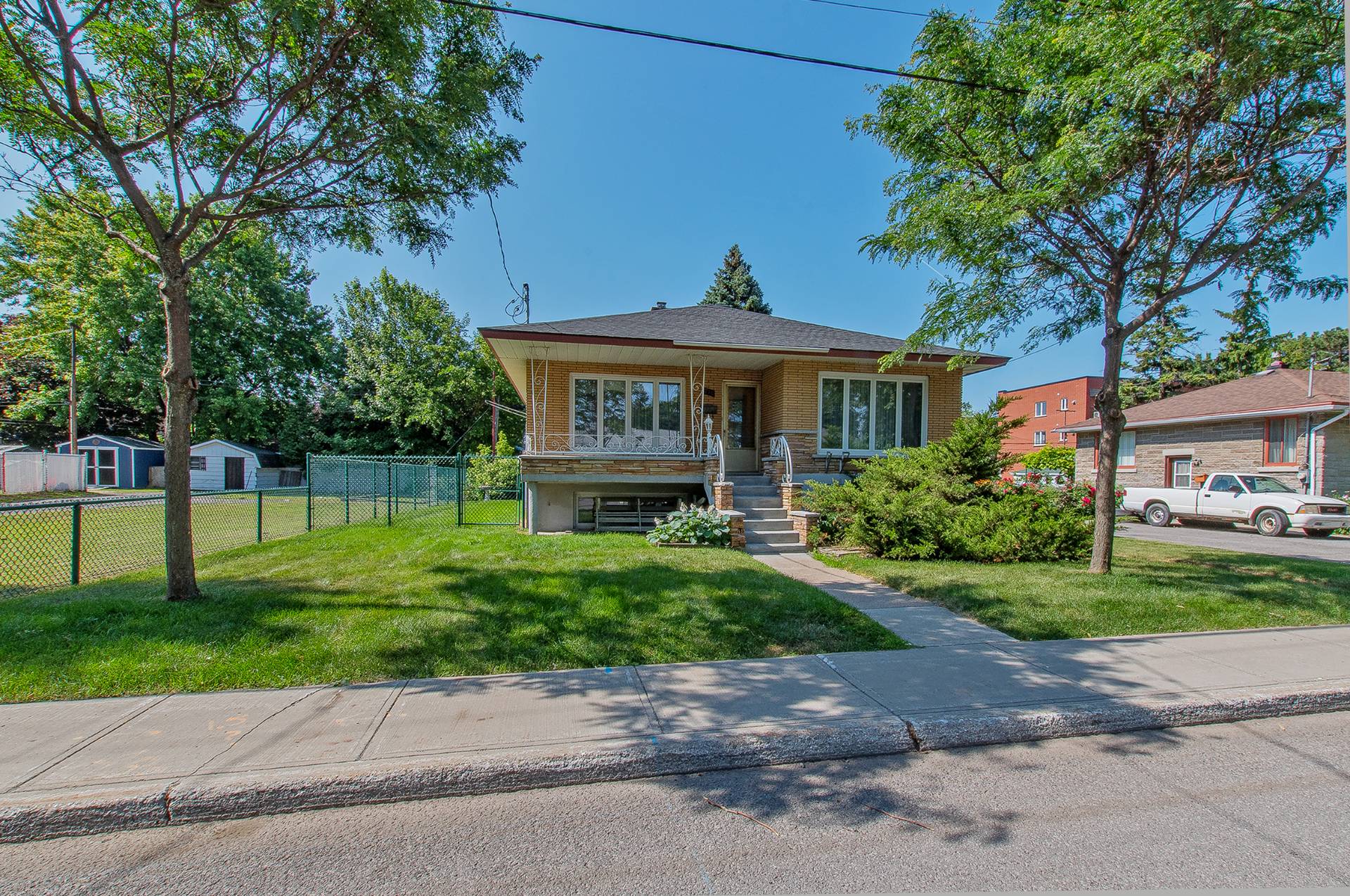 MLS: 19546529