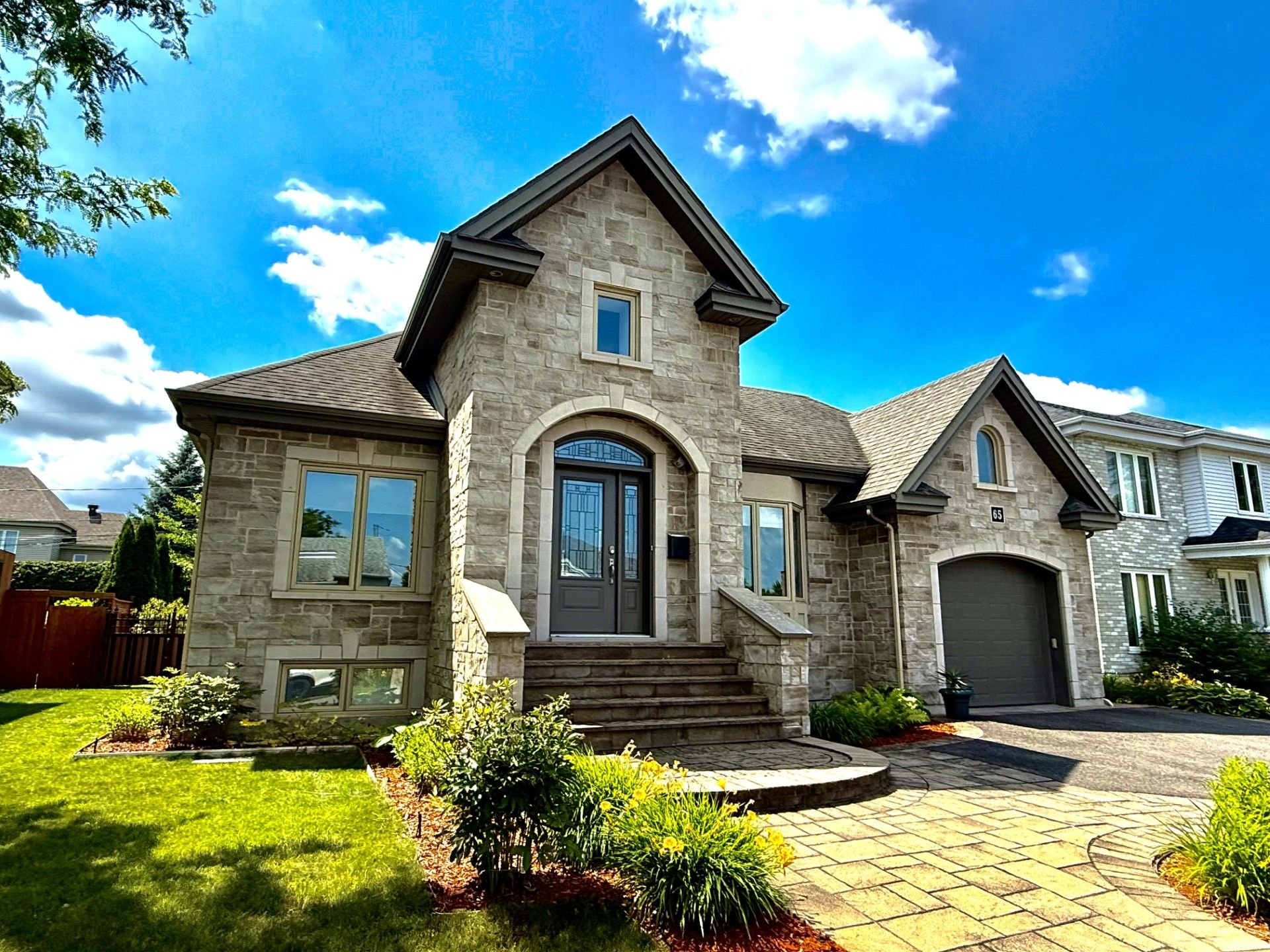 MLS: 28419380