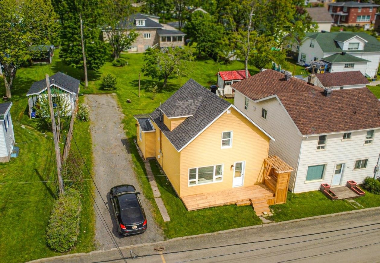 MLS: 26341974