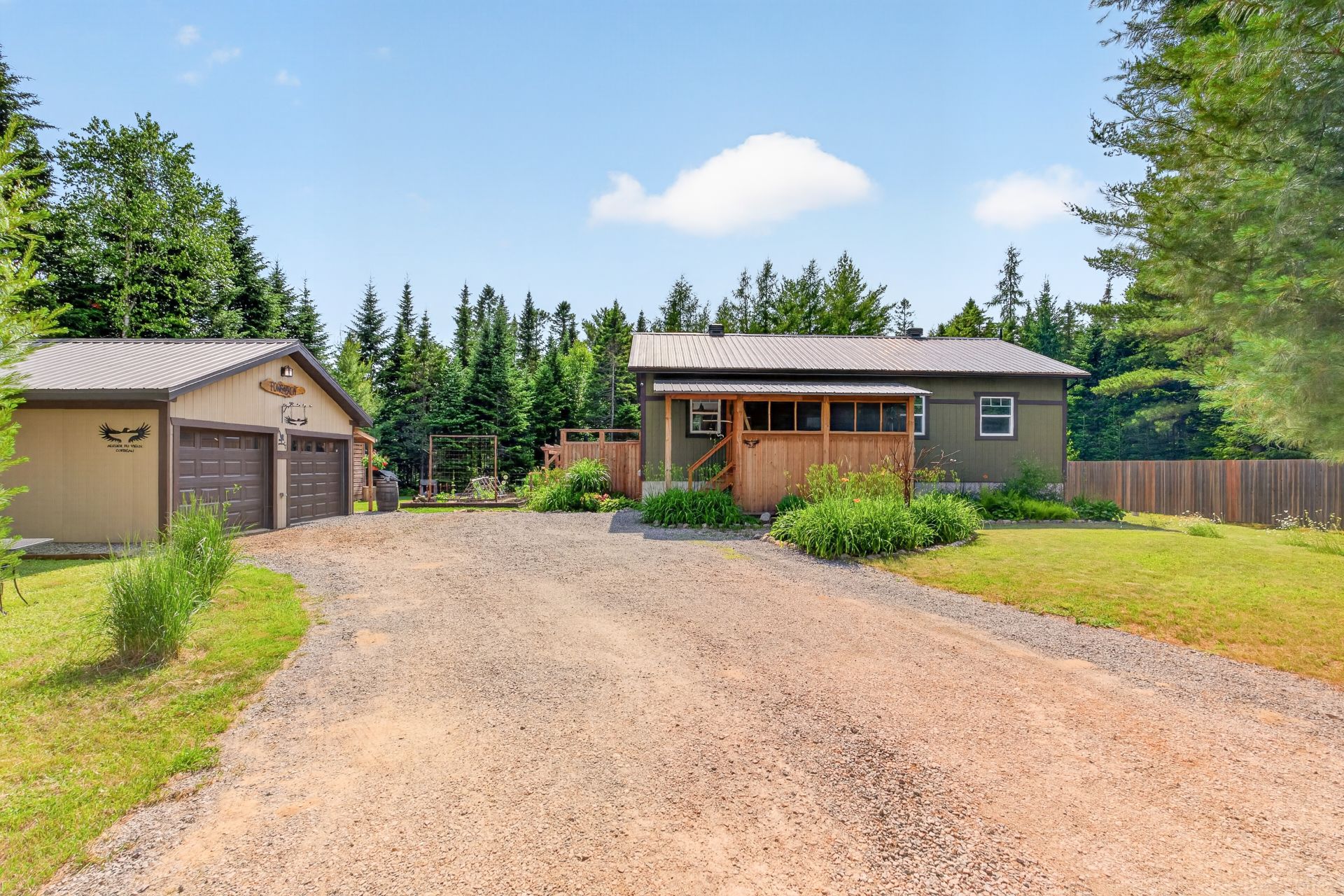 MLS: 14126858