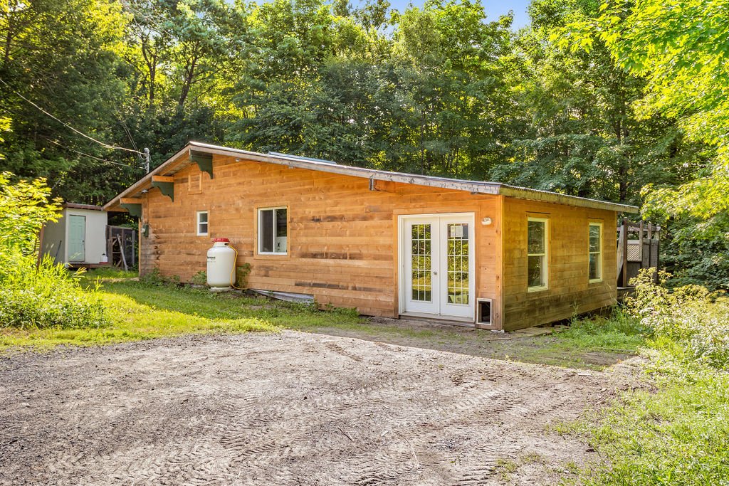 MLS: 17903431