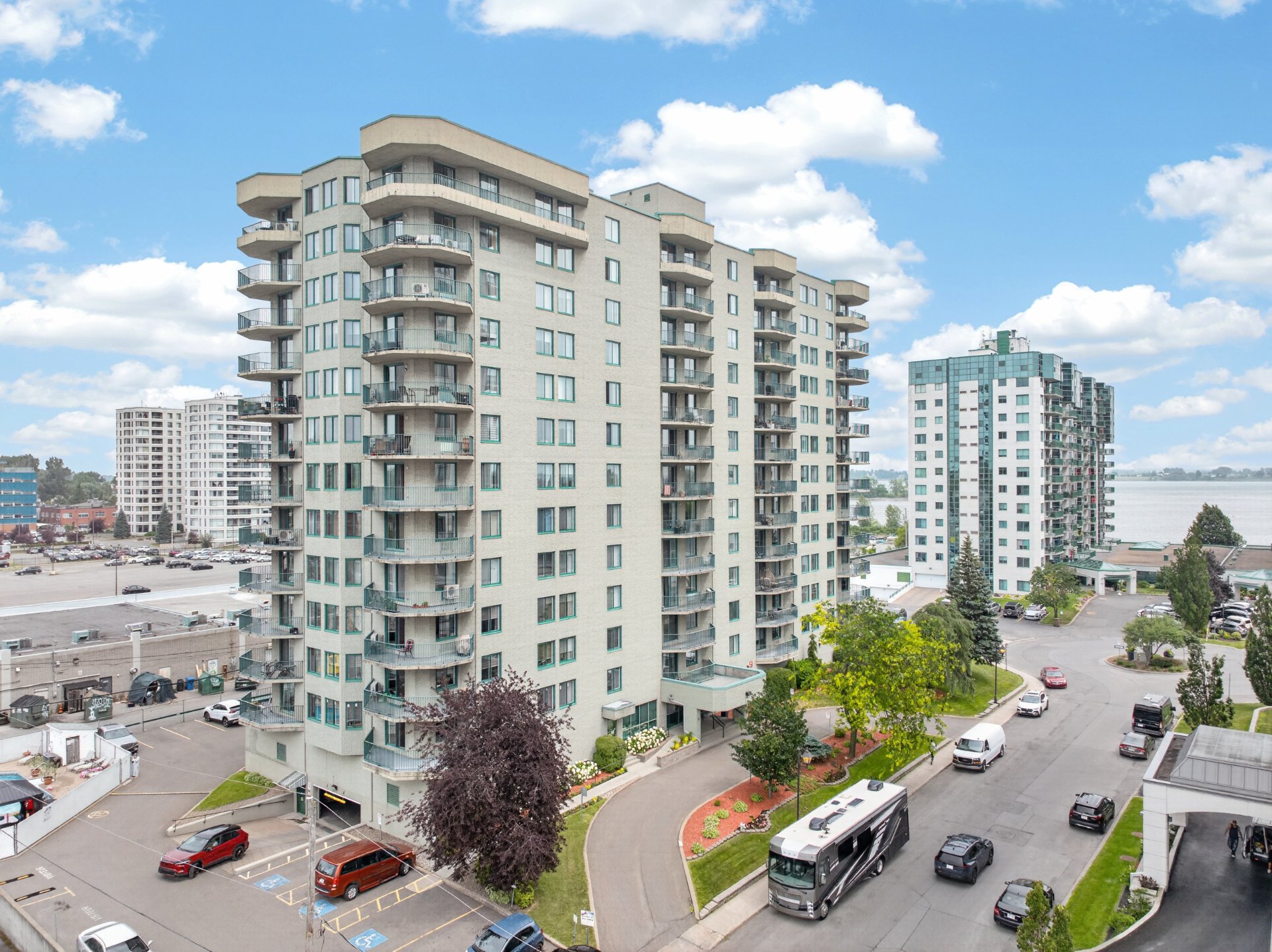MLS: 11400425