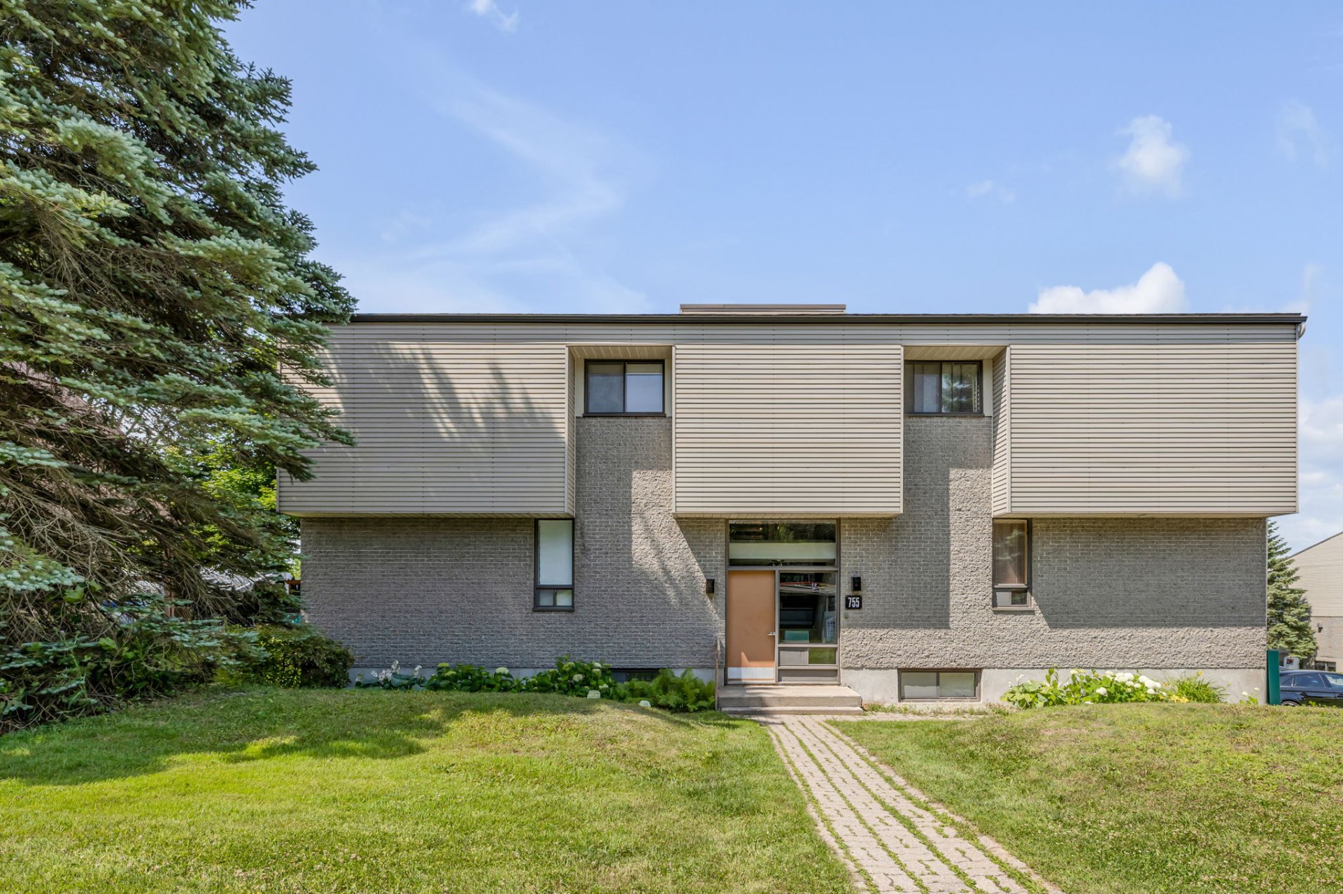 MLS: 20902667