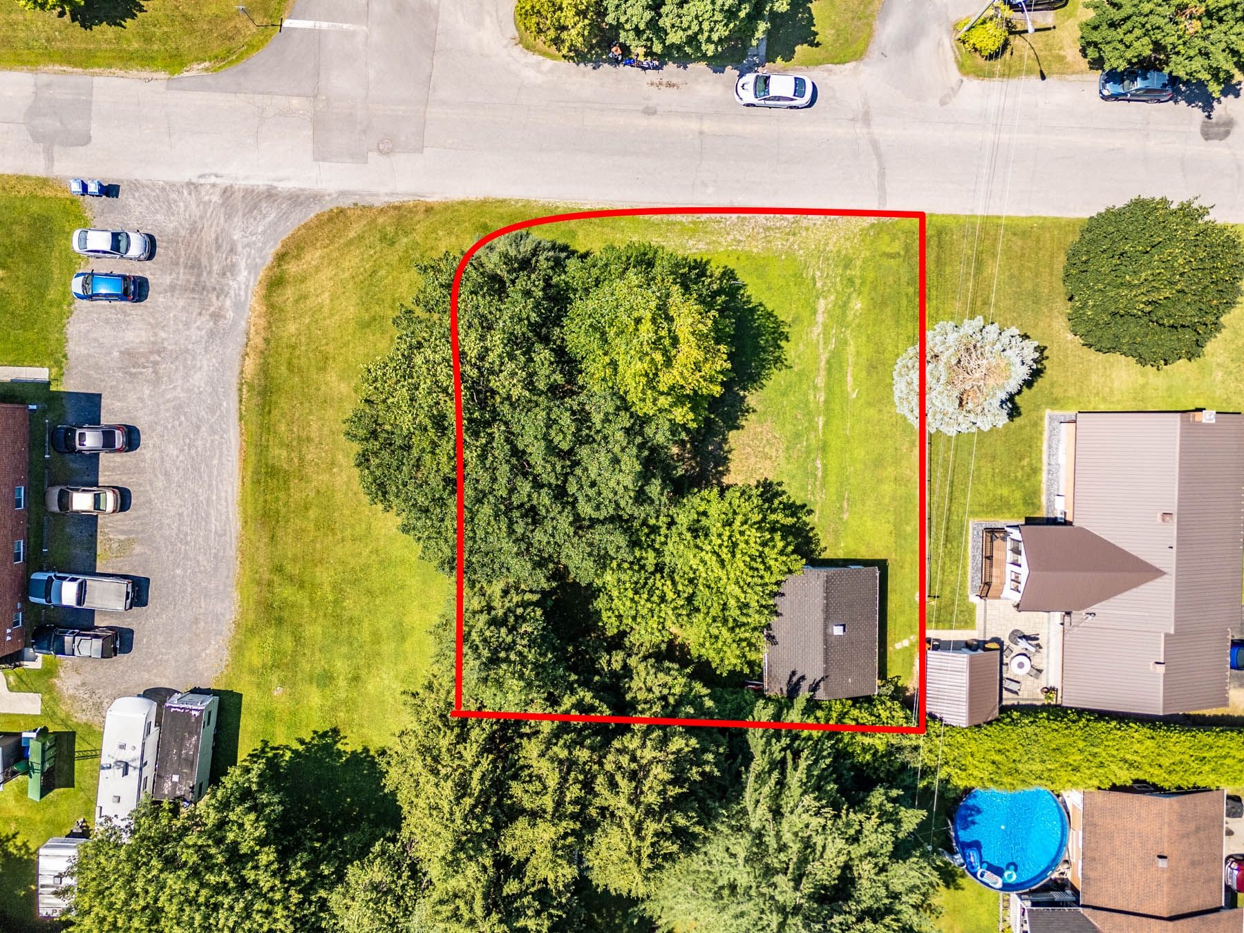 MLS: 21902666