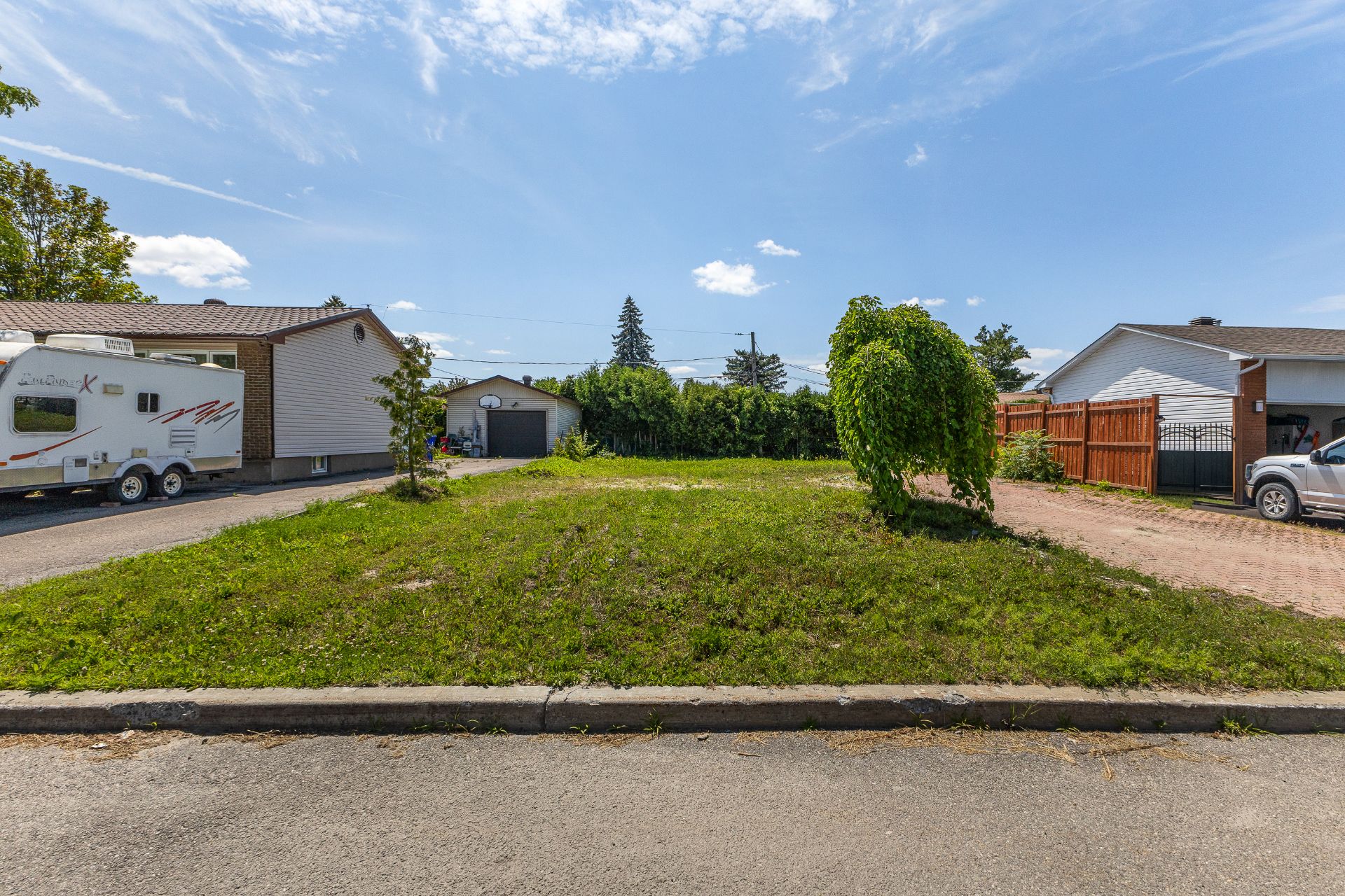MLS: 23474048
